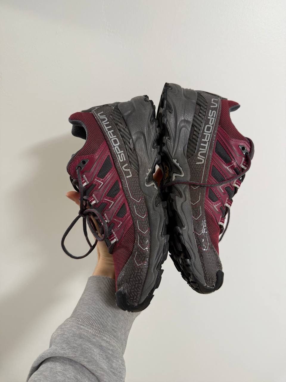 La Sportiva La Sportiva Raptor 2 Akyra GTX gore Tex red hiking shoes Size US 7.5 / IT 37.5 - 4 Thumbnail