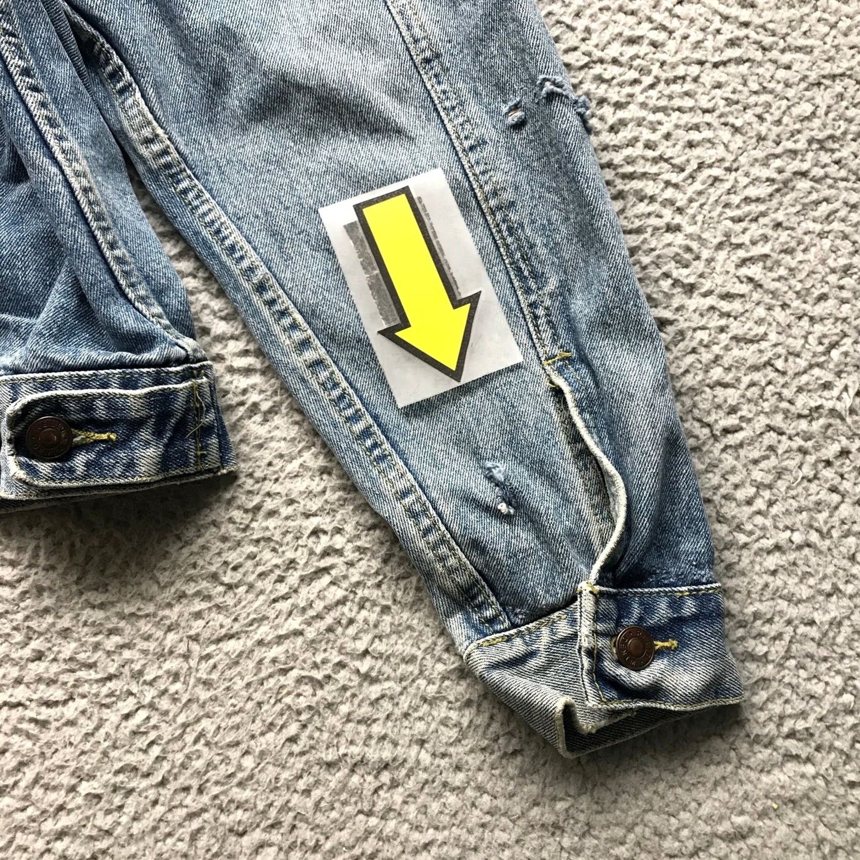 Denime VINTAGE Reliq Denim Trucker Jacket Women's L Long Sleeve Pocket Blue Gray Denim Trucker Jacket Womens L Regular Fit Button Closure Casual Mens? Size L / US 10 / IT 46 - 4 Thumbnail