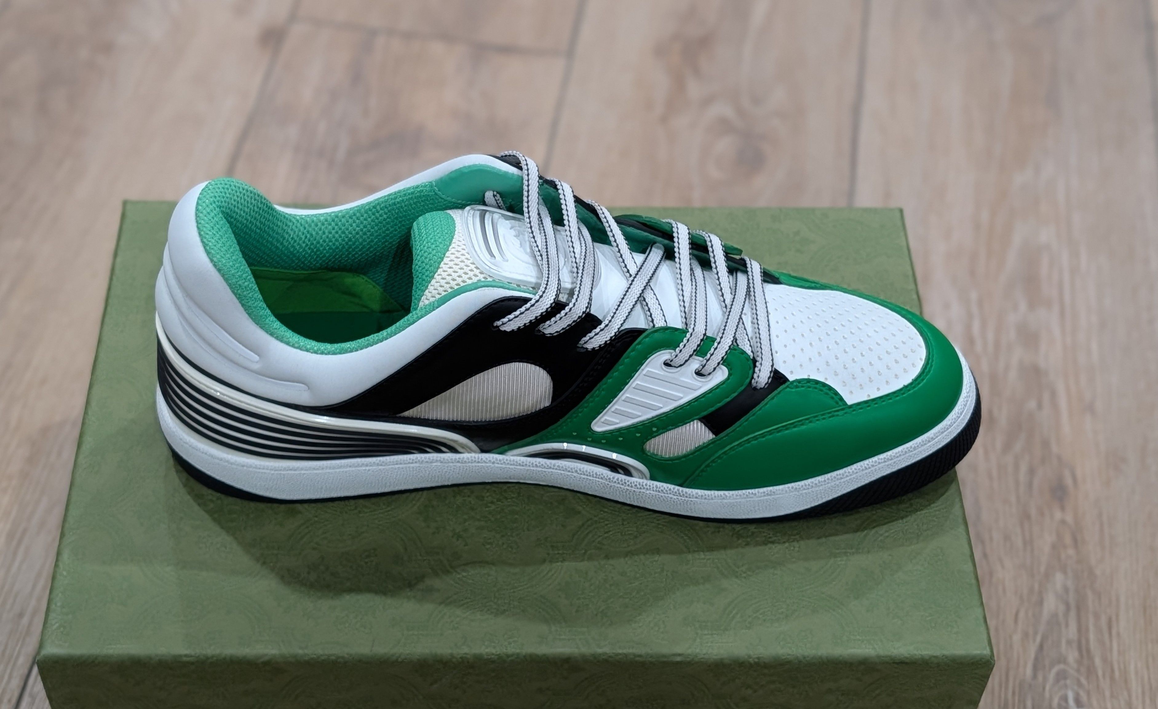 Gucci Gucci Colorblock Leather Low-Top Sneakers White/Green 13.5G Size US 13 / EU 46 - 4 Thumbnail