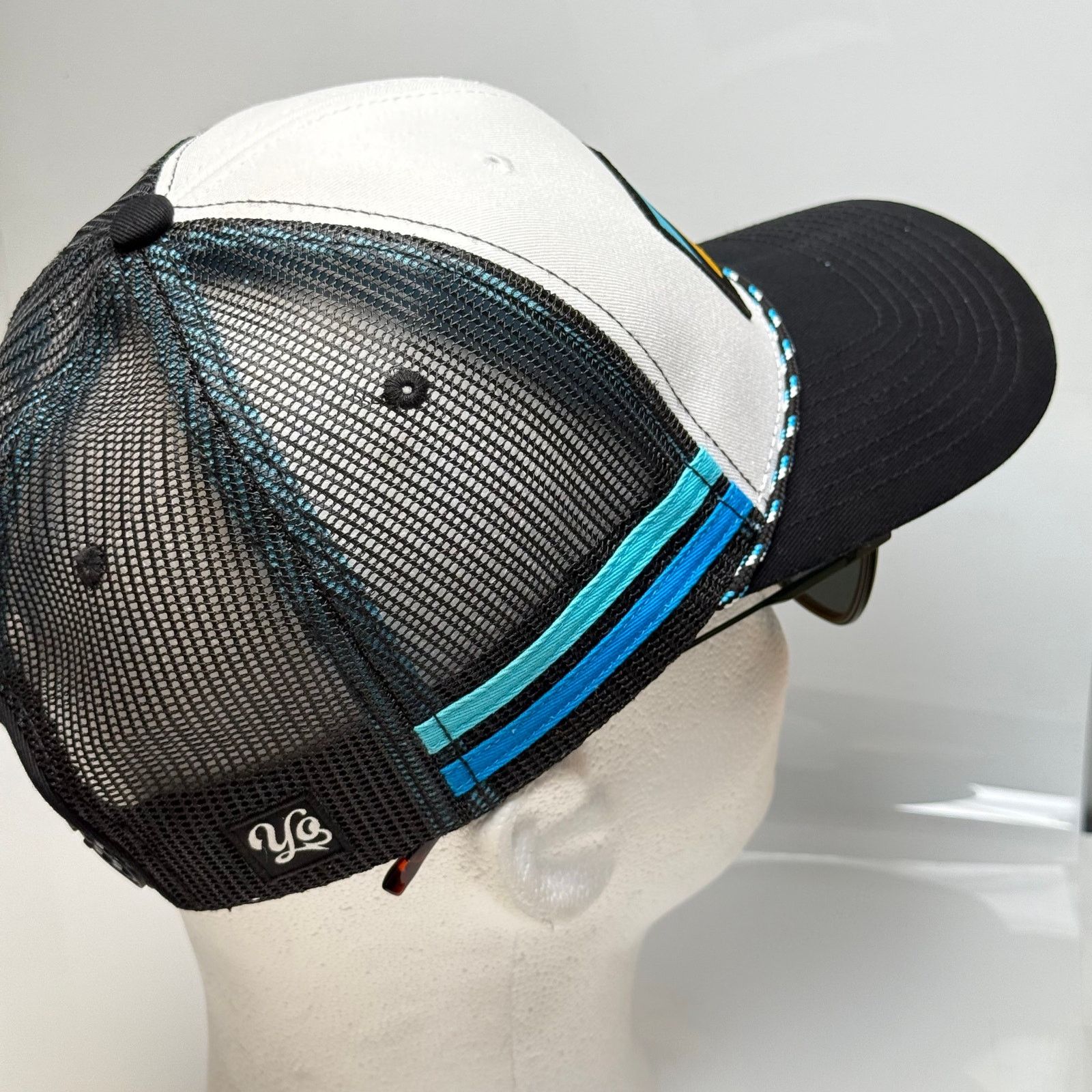 & Other Stories GoPro Mountain Games Vail Trucker Hat Mesh Snapback Cap OSFA Size ONE SIZE - 4 Thumbnail