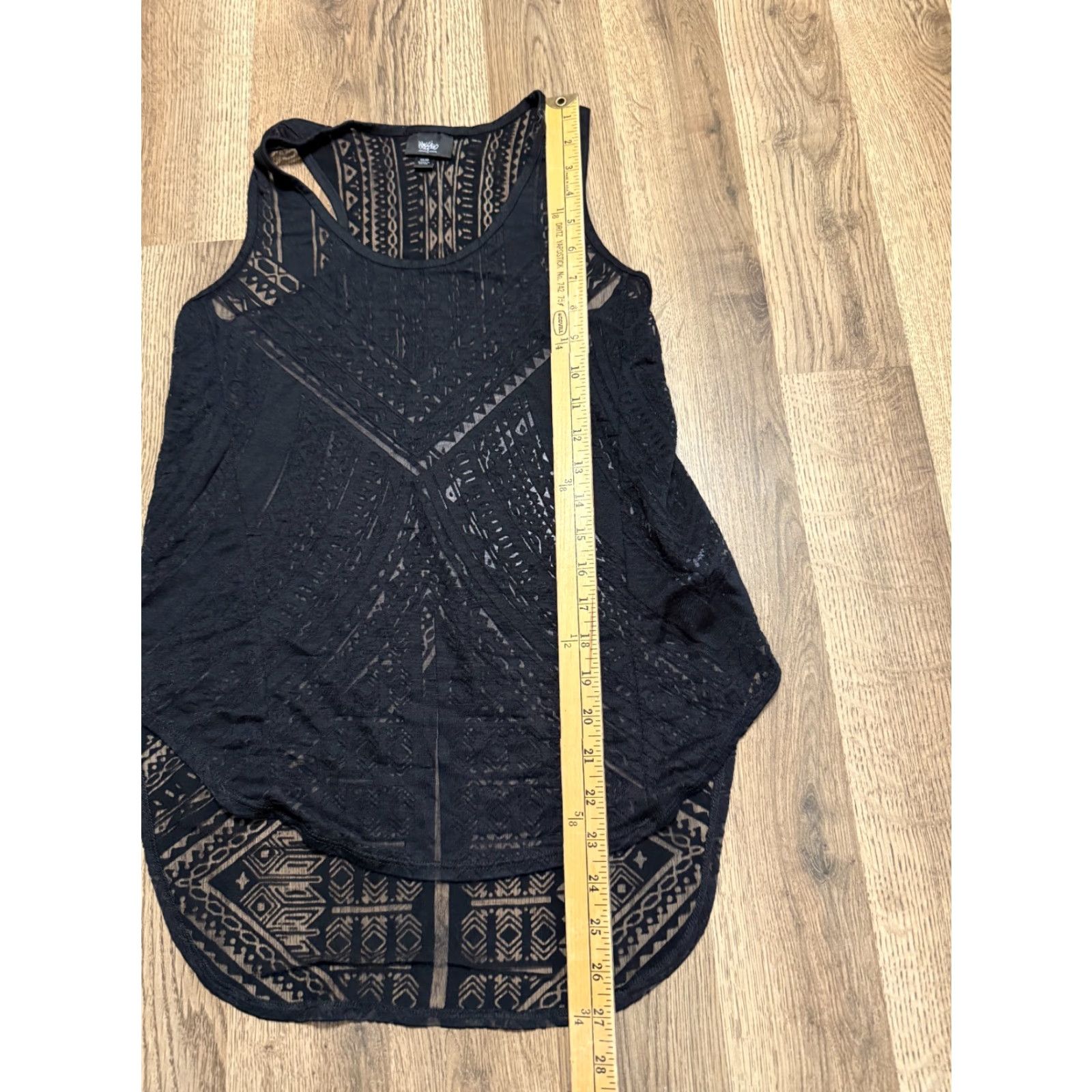 Mossimo Mossimo Tank Top Women's XS Black See Trough Scoop Neck Tank Top, Mossimo Tank Top, Women's Size XS, Black, See Trough, Scoop Neck Size XS / US 0-2 / IT 36-38 - 4 Thumbnail