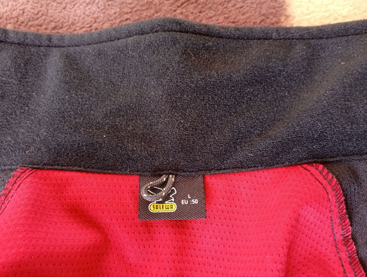 SALEWA SALEWA windbreaker jacket, perfect condition, size L Size US L / EU 52-54 / 3 - 4 Thumbnail