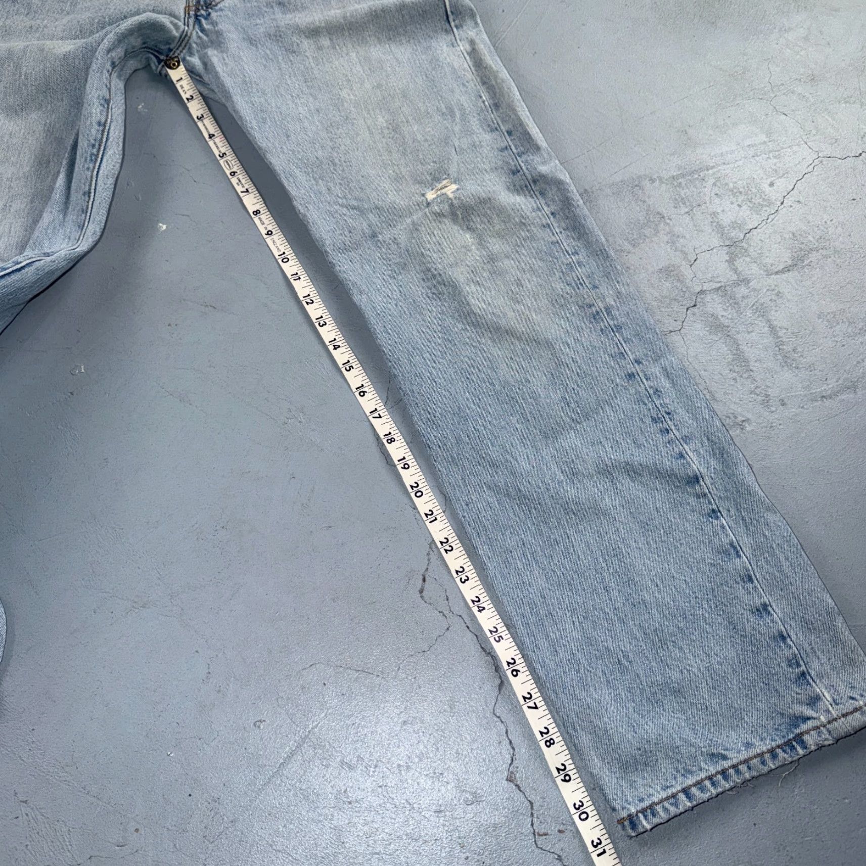 Levi's Levis 501 Vintage 90s Jeans Blue Light Wash 34x32 Regular Men Straight Denim Size US 34 / EU 50 - 6 Thumbnail
