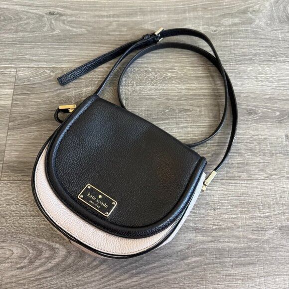 Kate Spade Kate Spade Oliver Street Lilly Bag Crossbody Two Tone Black Size ONE SIZE - 1 Thumbnail