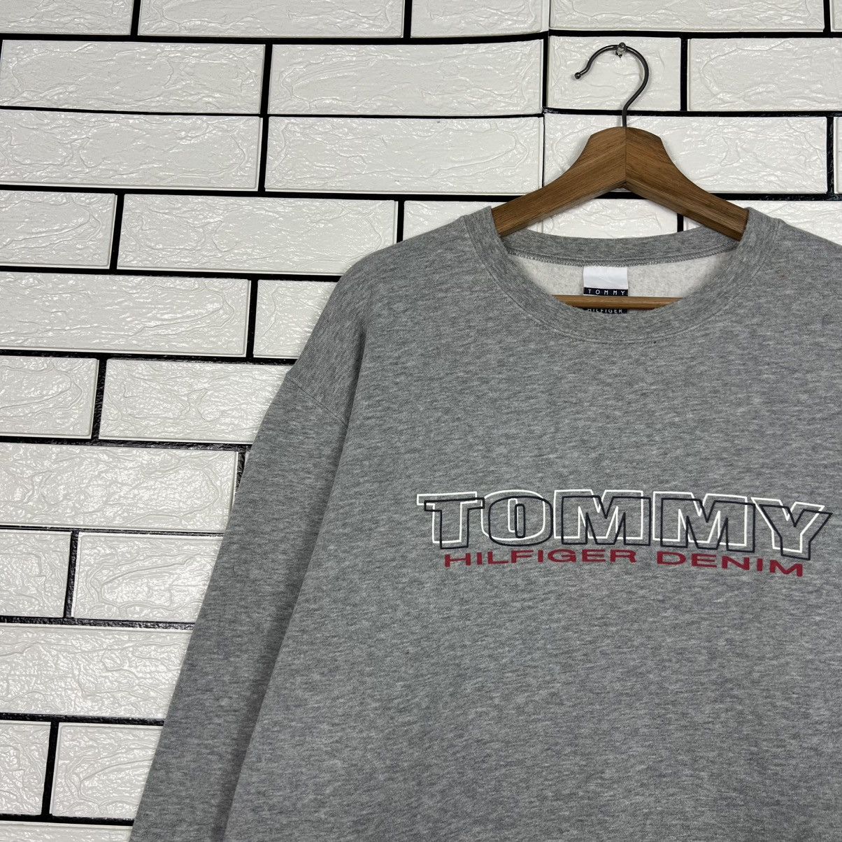 Tommy Hilfiger Vintage TOMMY HILFIGER DENIM Crewneck Sweatshirt #3978-C181 Size US L / EU 52-54 / 3 - 4 Thumbnail