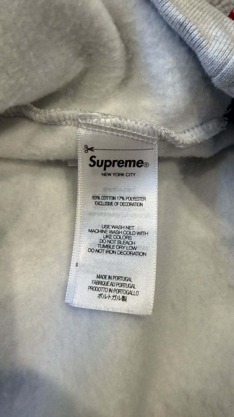 Supreme SUPREME “ASH GREY” SMALL BOX LOGO HALF ZIP (SIZE L) Size US L / EU 52-54 / 3 - 10 Thumbnail