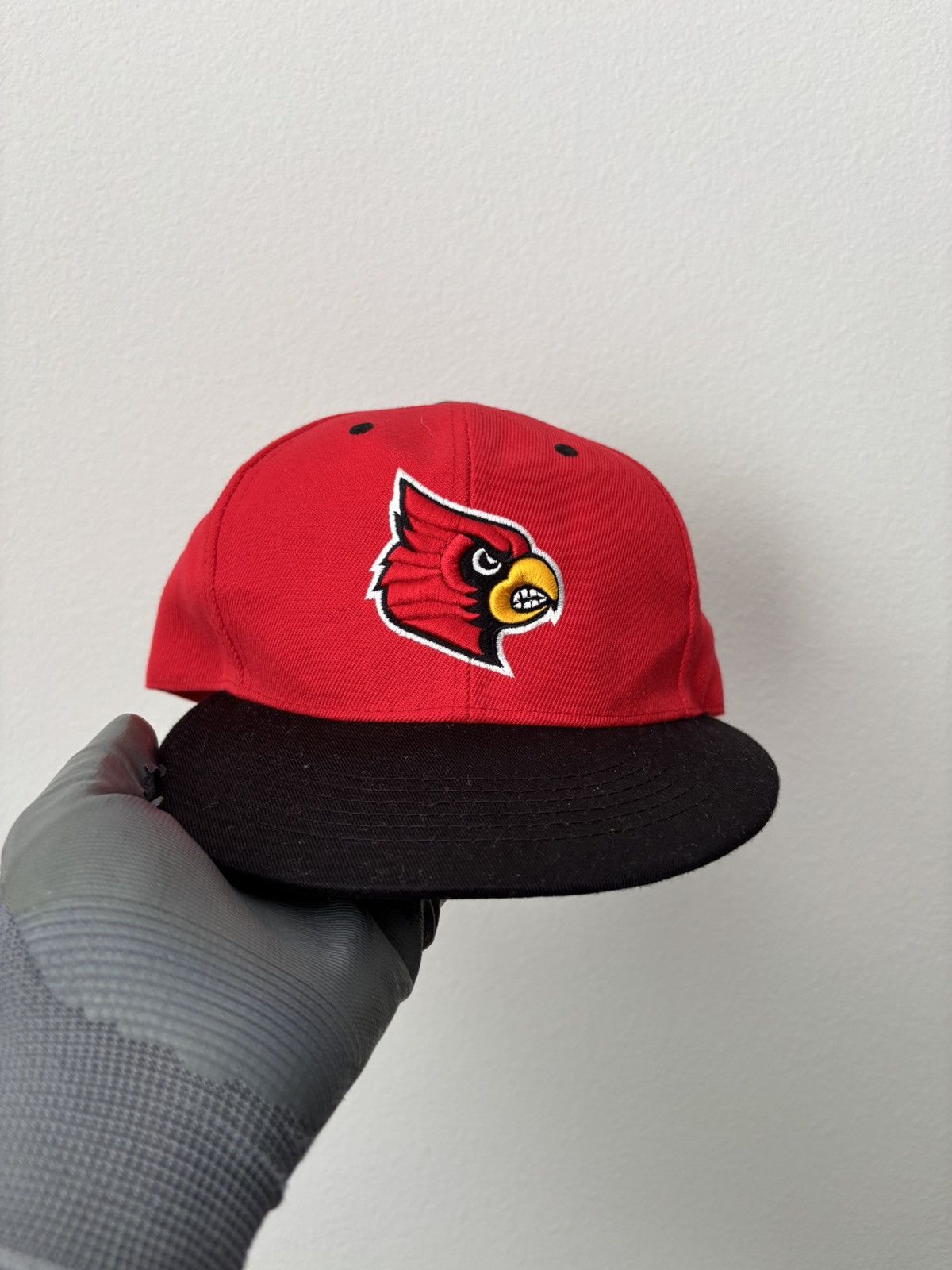 Vintage Vintage Louisville Cardinals Hat Size ONE SIZE - 1 Thumbnail