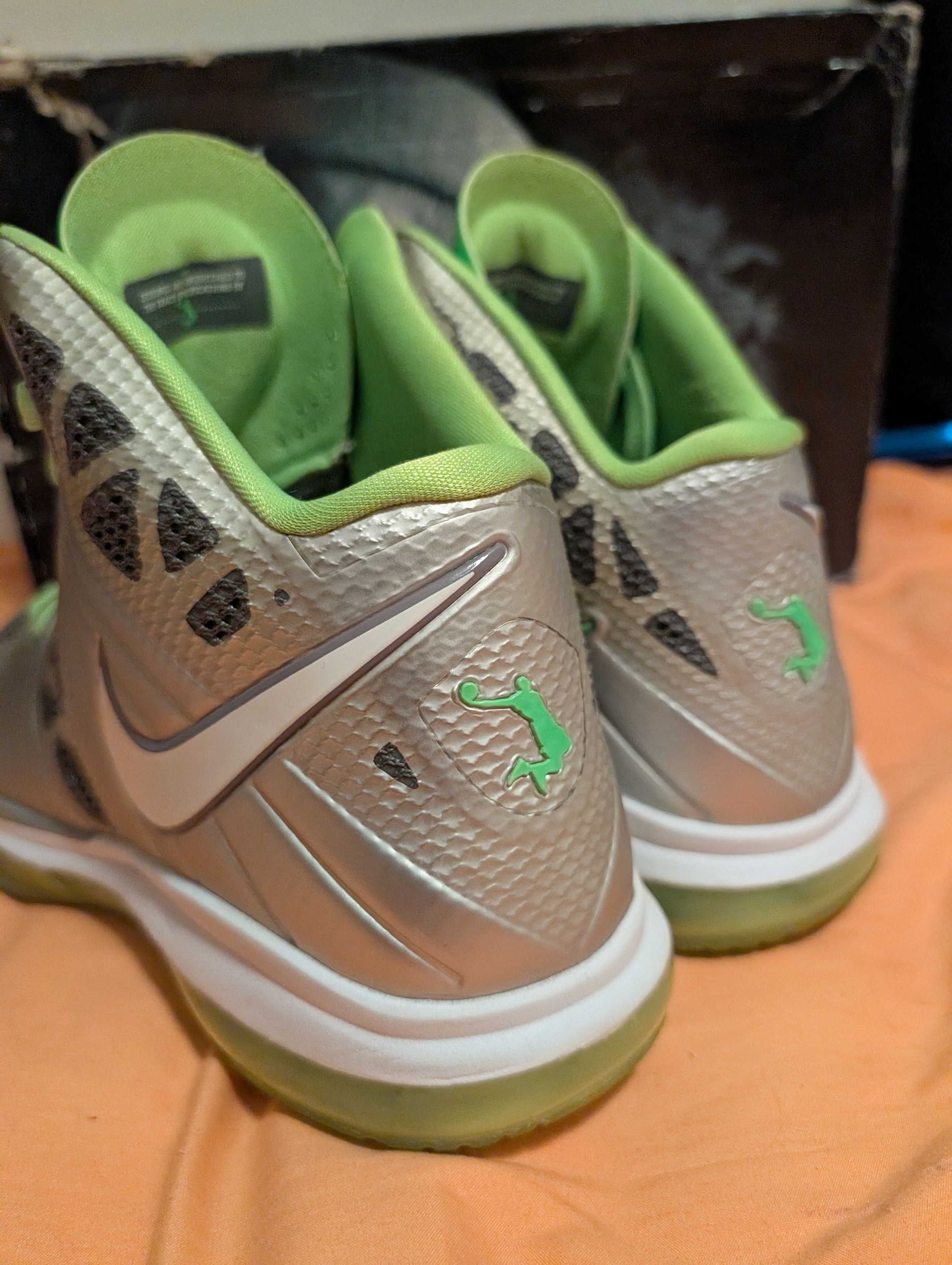 Nike Nike LeBron 8 " Dunkman " style code: 441946-002 Size US 11 / EU 44 - 4 Thumbnail