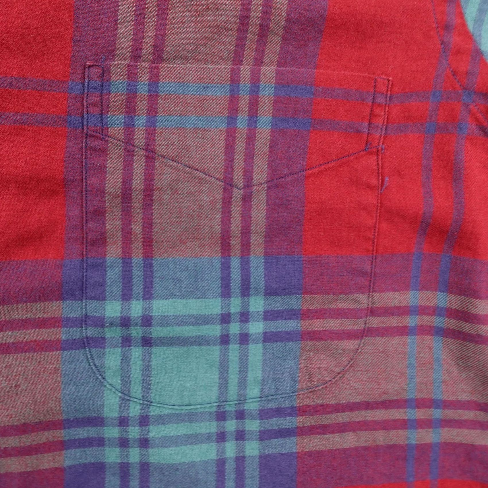 Vintage Vintage Viyella Shirt Mens Medium Red Blue Plaid Button Up Made In USA Twill Size US M / EU 48-50 / 2 - 3 Thumbnail