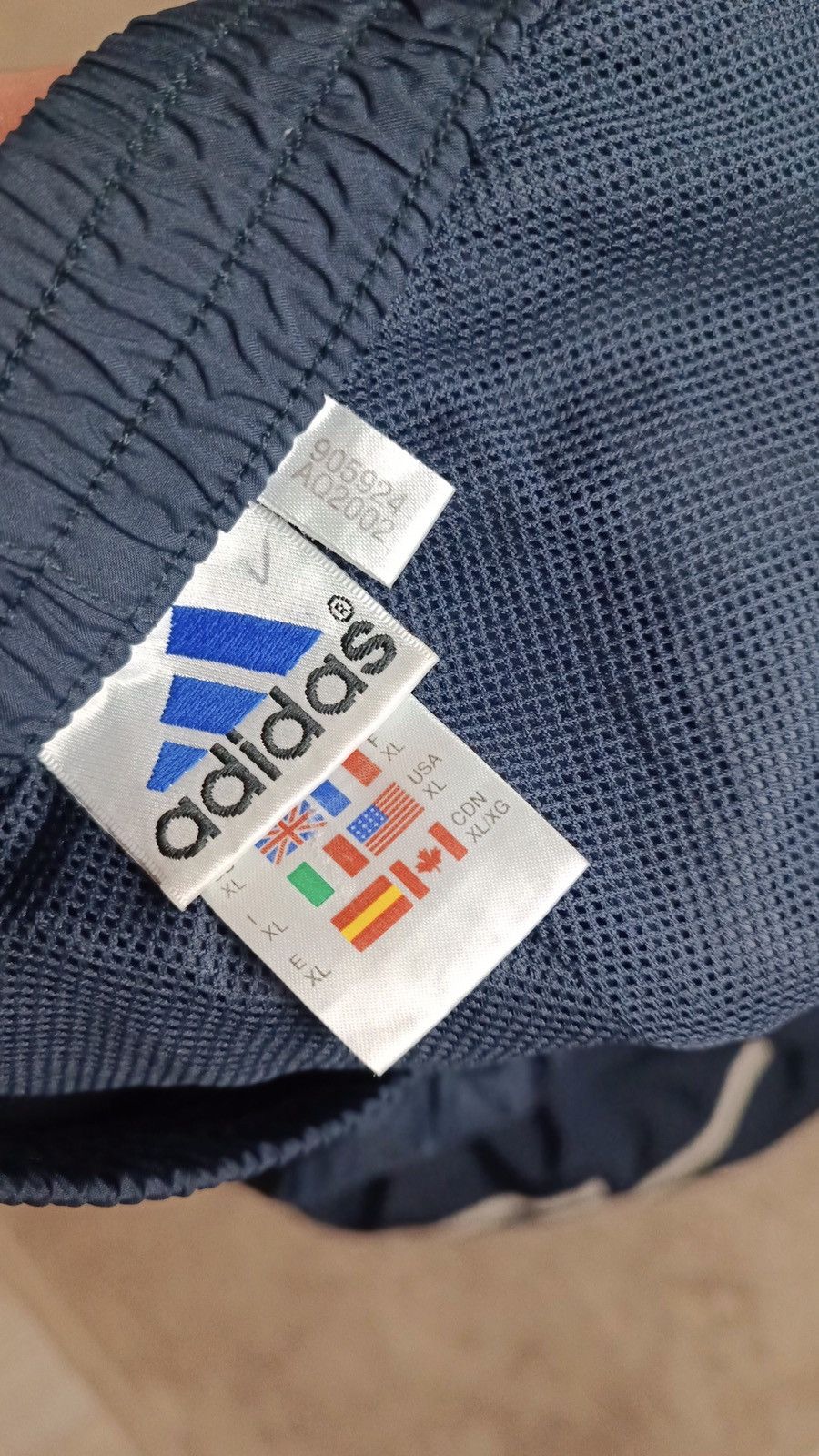 Vintage Adidas vintage Y2K parachute track pants Size US 36 / EU 52 - 4 Thumbnail