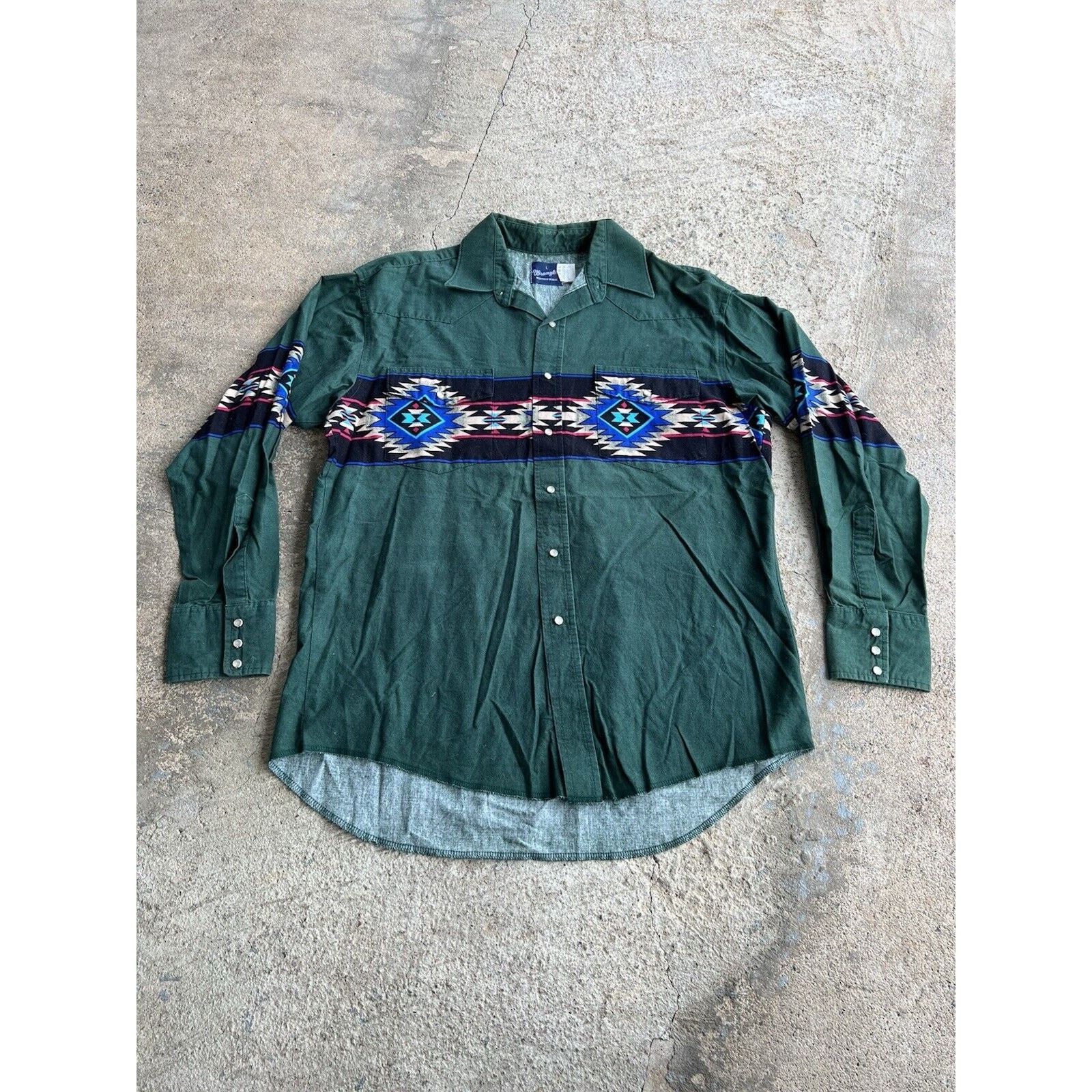 Wrangler Vintage Wrangler Green Western Aztec Pearl Snap Shirt XL Size US XL / EU 56 / 4 - 1 Thumbnail