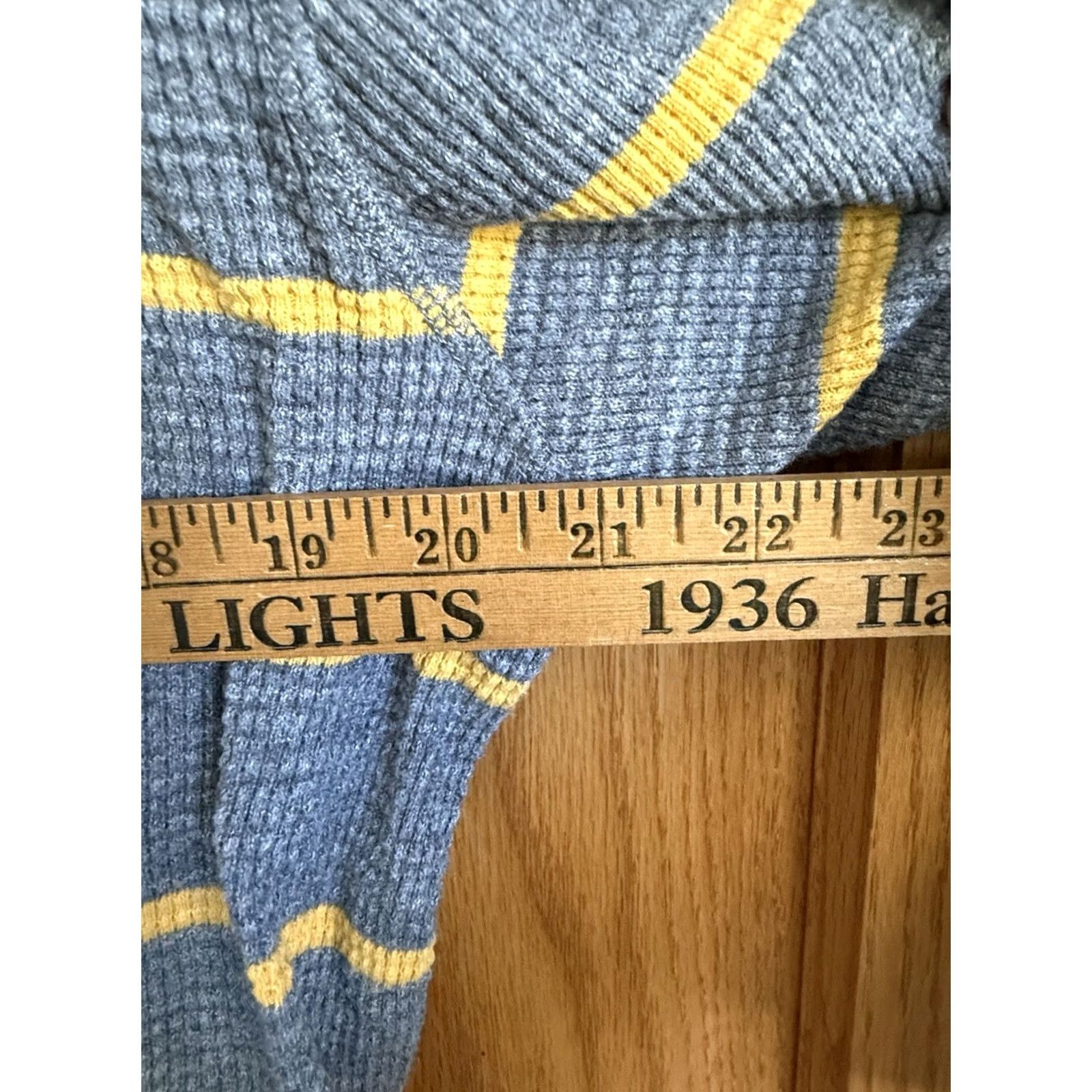 American Eagle Outfitters American Eagle Mens Vintage Thermal Henley Long Sleeve Large Gray/Yellow Preppy Size US L / EU 52-54 / 3 - 6 Thumbnail