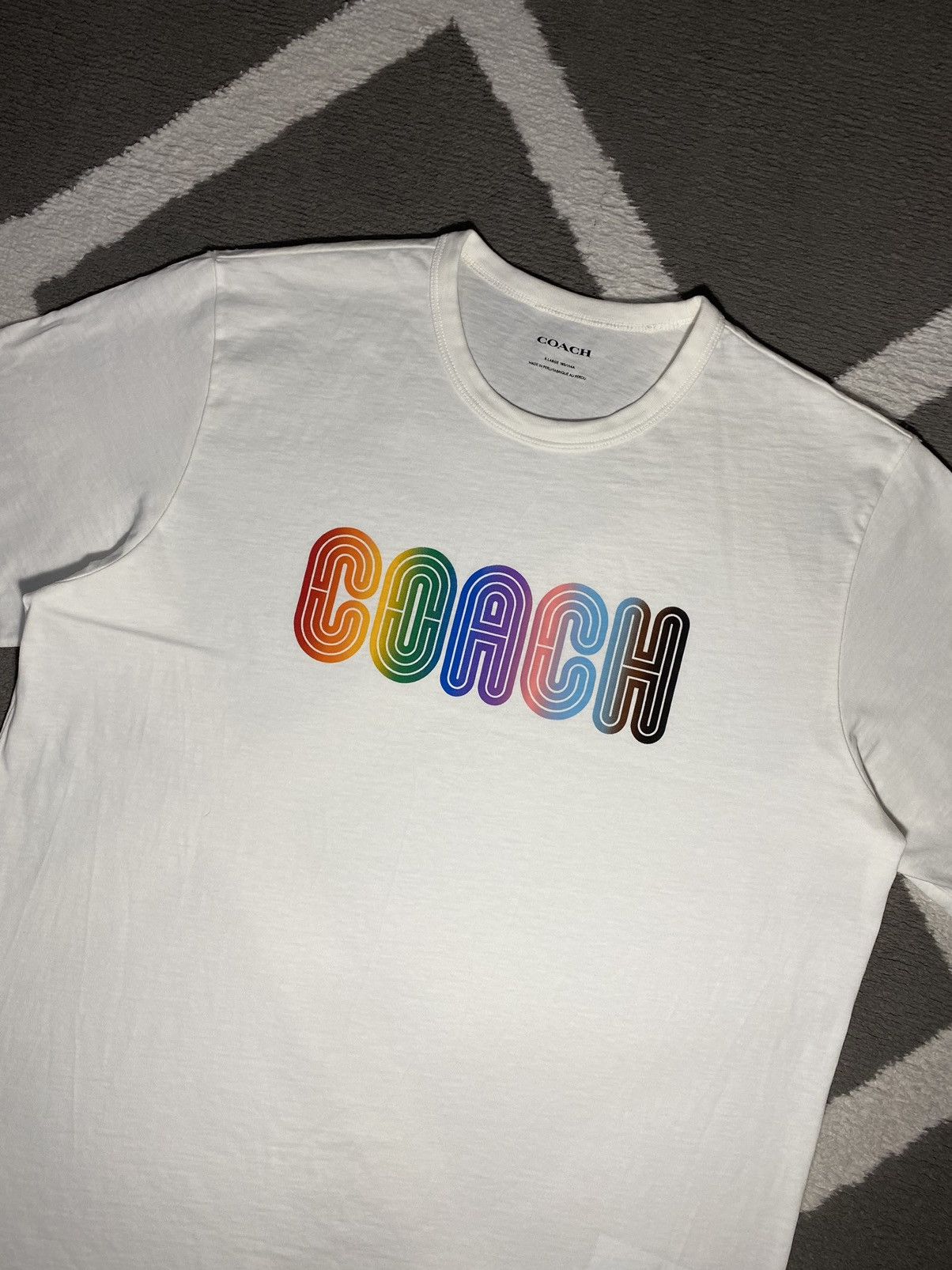 Coach × Designer Men’s Coach Rainbow Signature T-shirt tee Size US XL / EU 56 / 4 - 3 Thumbnail