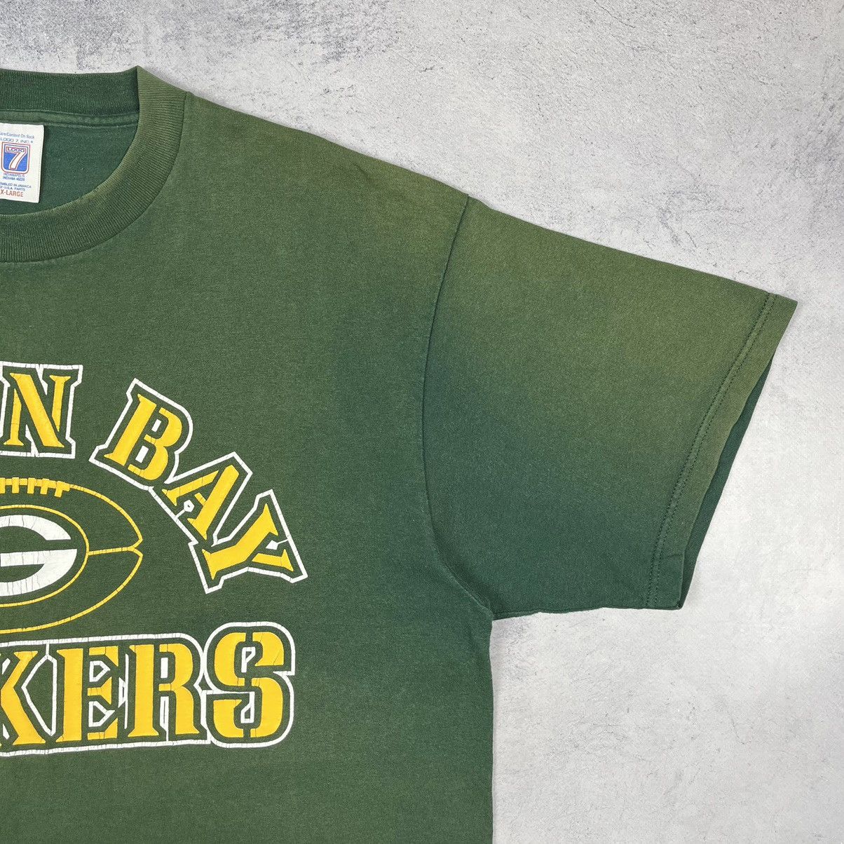 NFL Vintage Green Bay Packers NFL faded Made in USA tee 90’s Size US XL / EU 56 / 4 - 6 Thumbnail