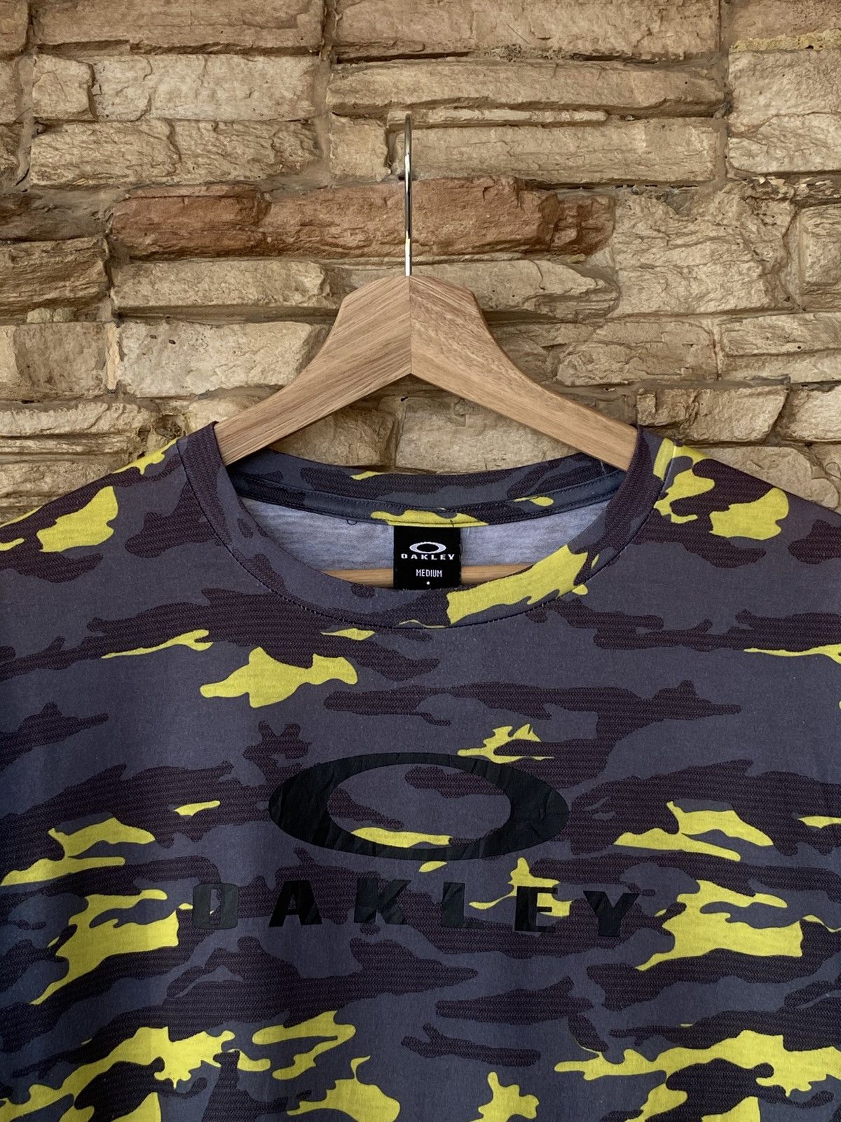 Oakley Oakley Camouflage Grey Blackout Yellow Short Sleeve Tees Size US M / EU 48-50 / 2 - 2 Thumbnail