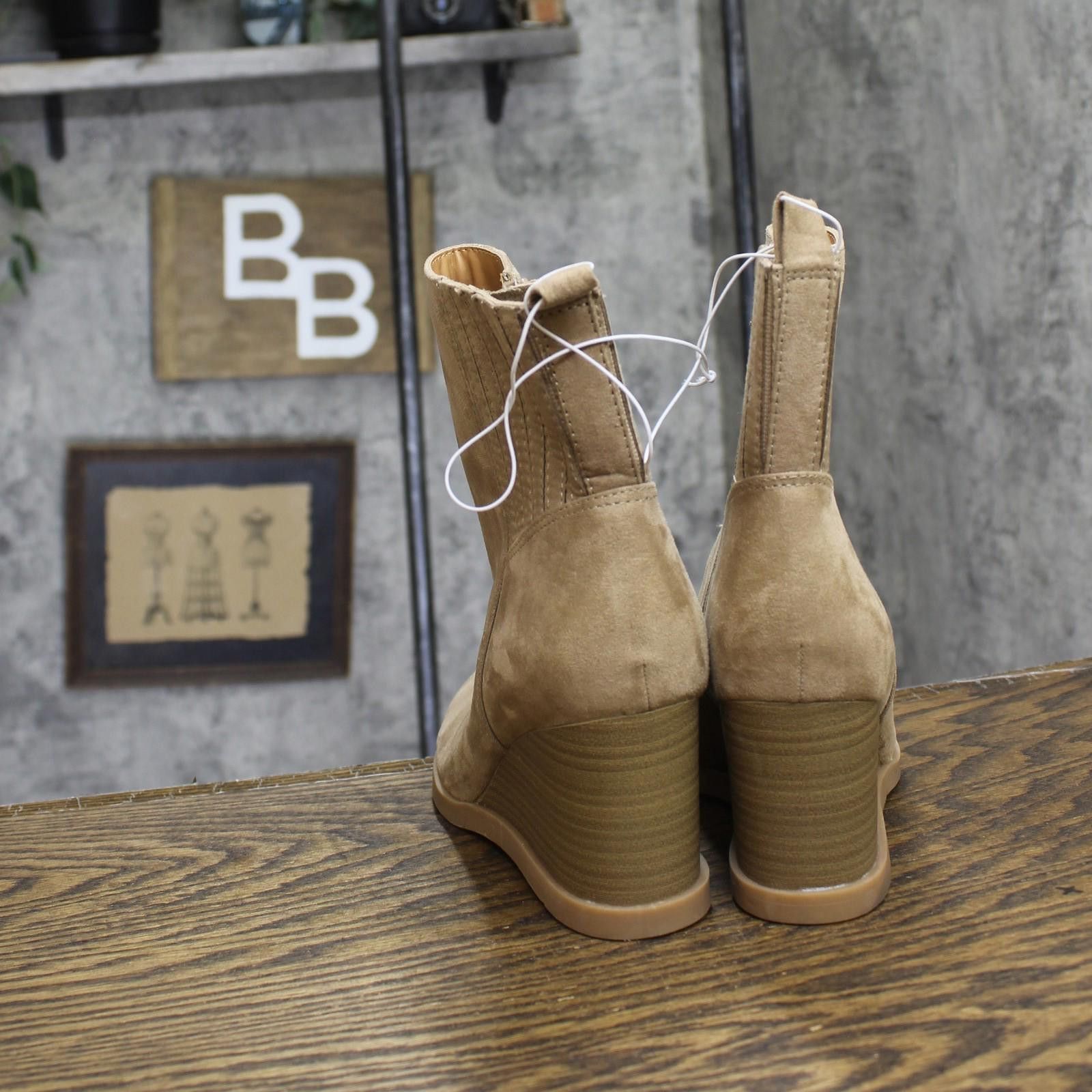 Other Universal Thread Winter Boots 88375523 Taupe Brown 8.5m Size US 8.5 / IT 38.5 - 4 Thumbnail