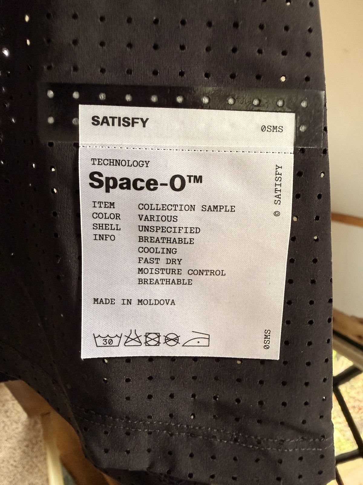 Satisfy Satisfy Space-O Singlet Size Medium Size US M / EU 48-50 / 2 - 2 Thumbnail