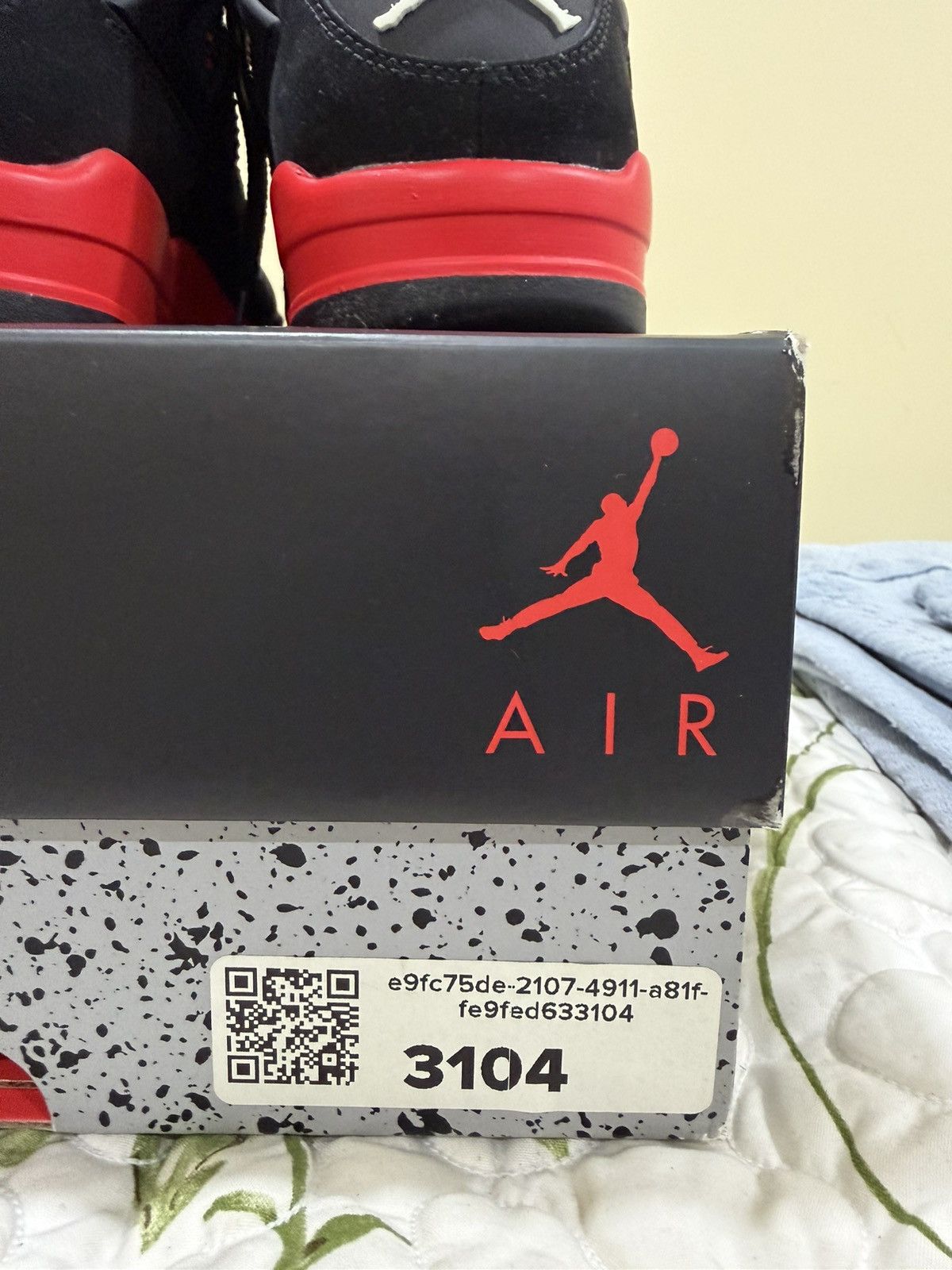 Jordan Brand Black Red thunder 11s Size US 9 / EU 42 - 7 Thumbnail