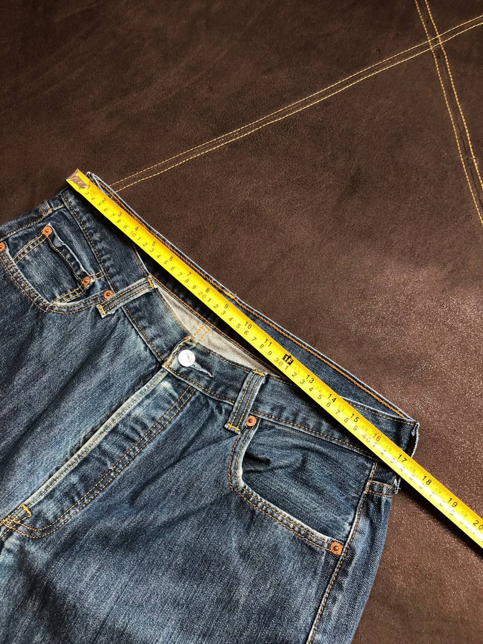 Levi's Levi's 501 Jeans Mens Straight Button Fly Blue Denim Size US 36 / EU 52 - 9 Thumbnail