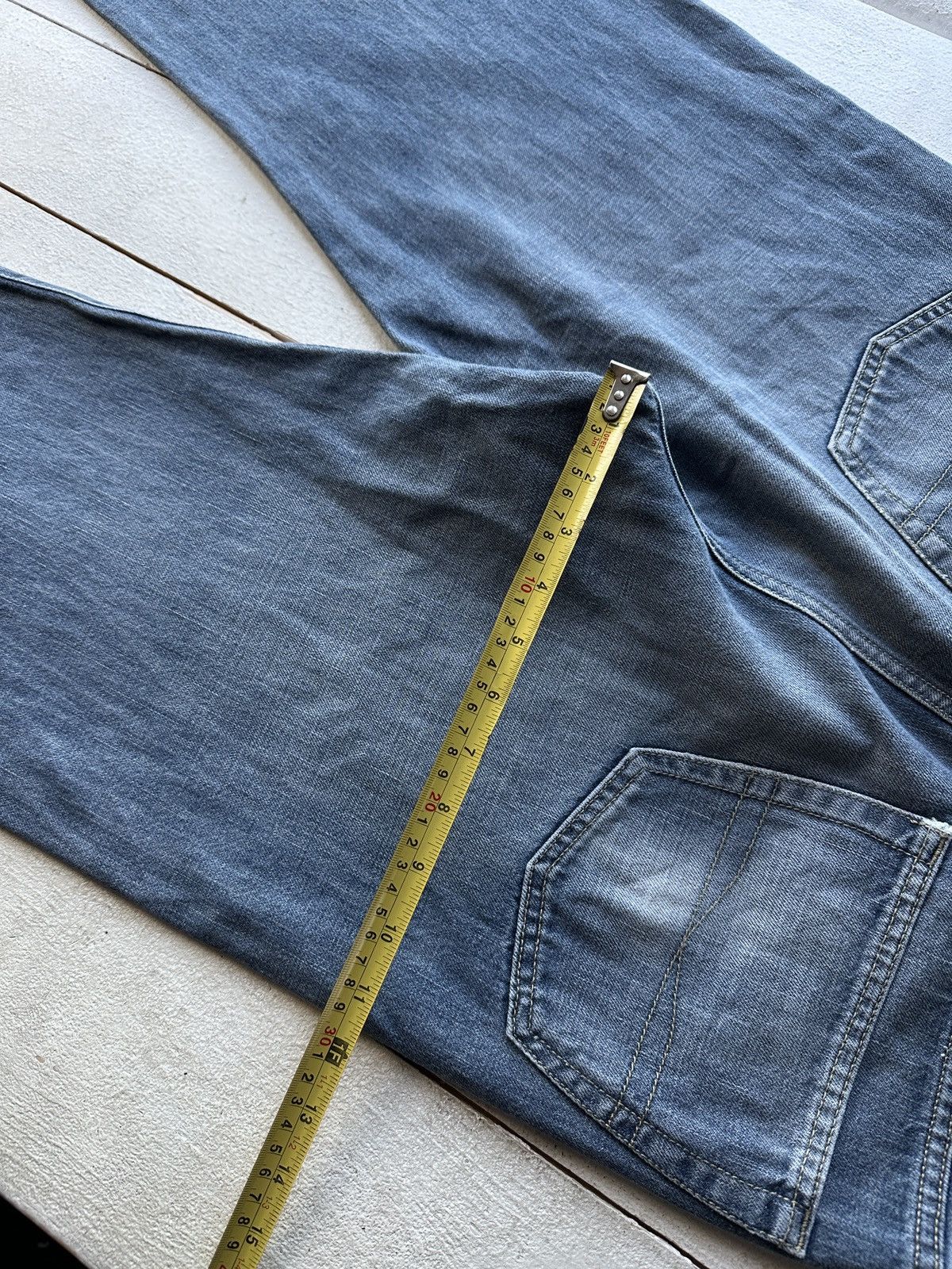 Hugo Boss 🚨 VNTG HUGO BOSS BLUE WASHED RARE MEN DENIM JEANS LUXURY Size US 33 - 13 Thumbnail