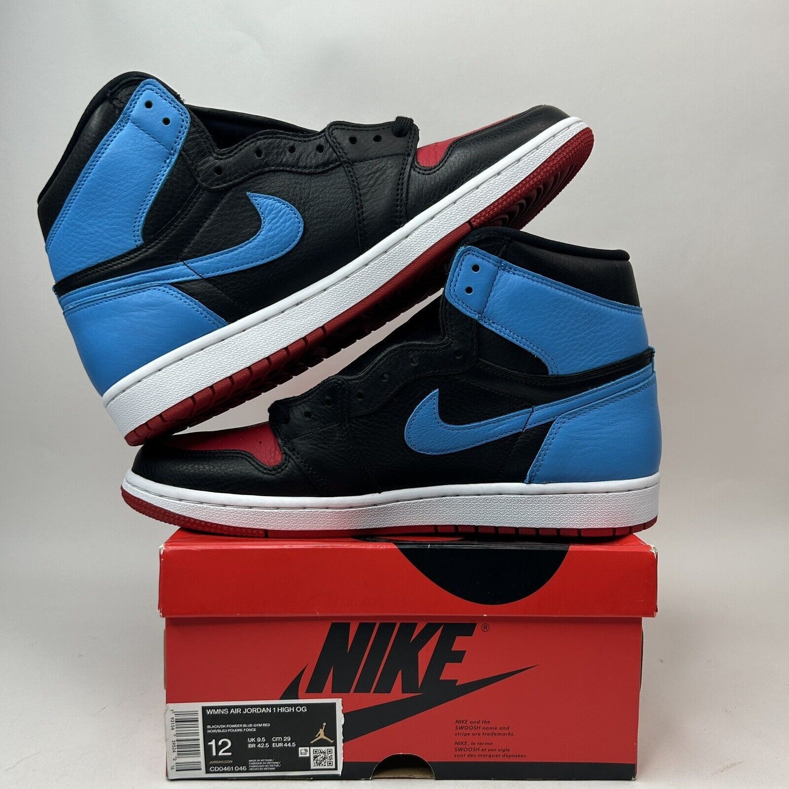 Jordan Brand Nike Air Jordan 1 Retro High OG WMNS “UNC To Chicago” 2023 Size US 12 / IT 42 - 3 Thumbnail