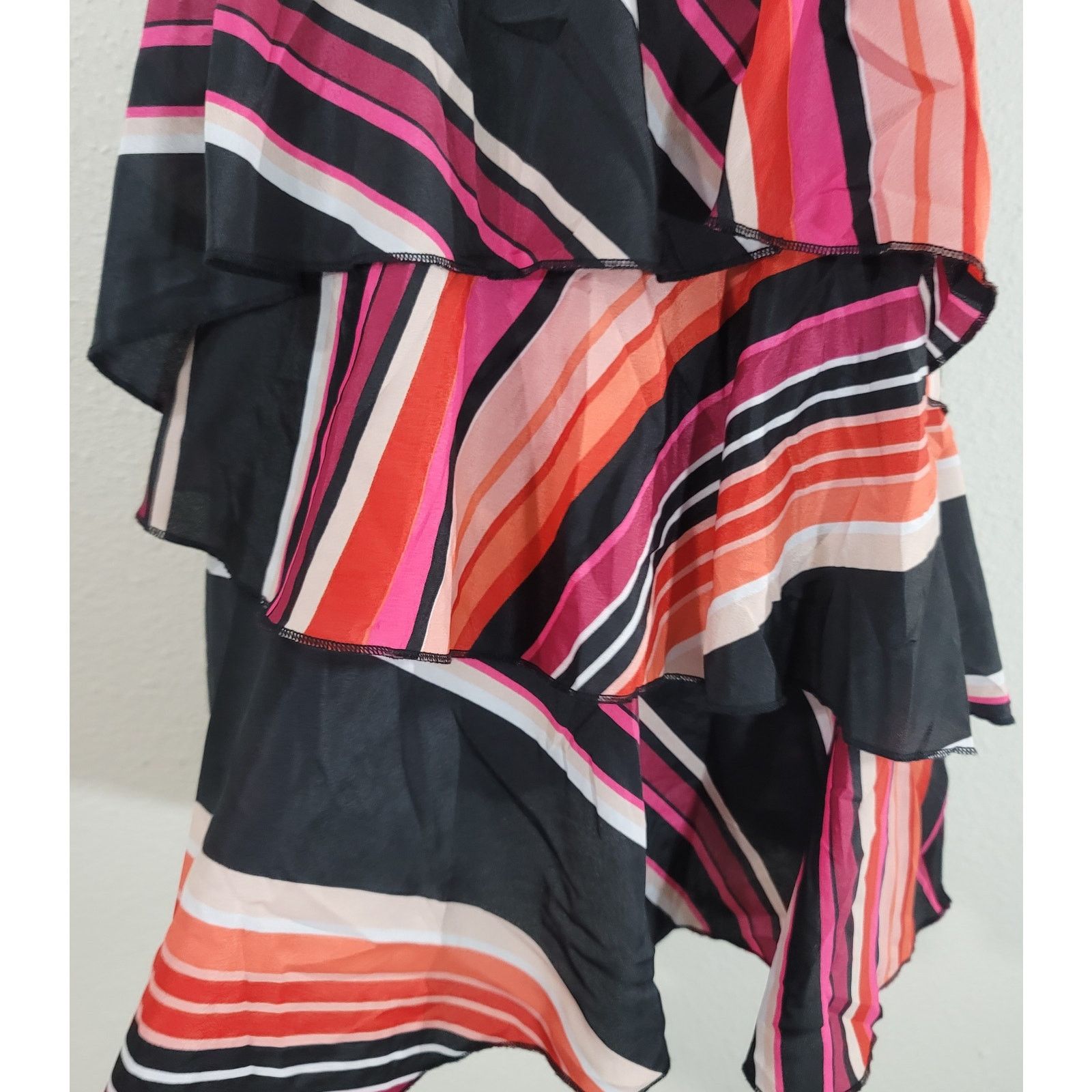 Other Worthington Black Pink Ruffled Sleeveless Top Large Keyhole Size L / US 10 / IT 46 - 6 Thumbnail