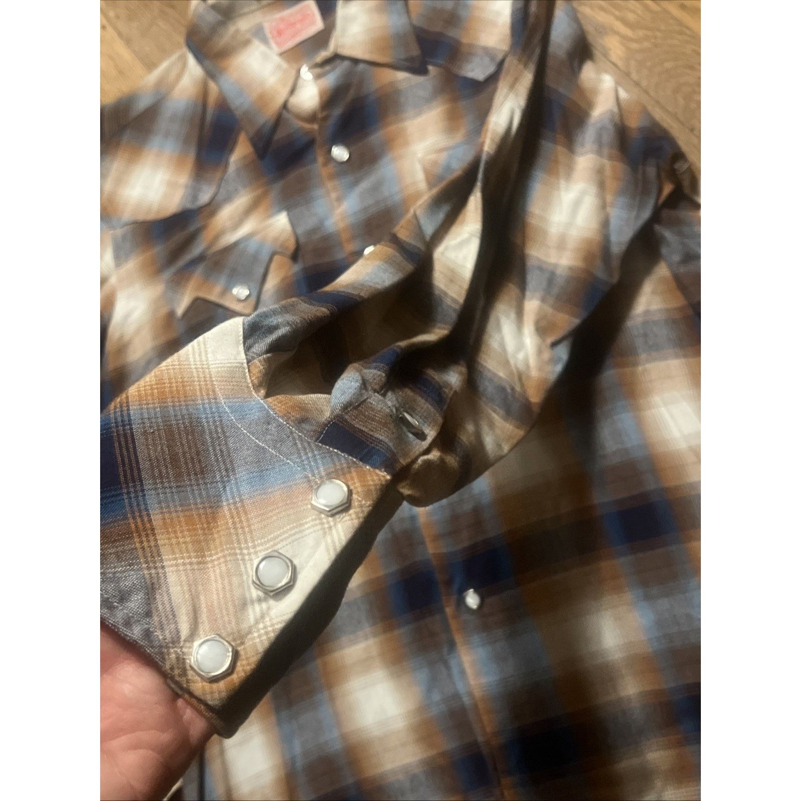 The Unbranded Brand Vtg 50s Heavy Rayon Shadow Plaid Shirt Sawtooth Pearl Snap M Size US M / EU 48-50 / 2 - 14 Thumbnail