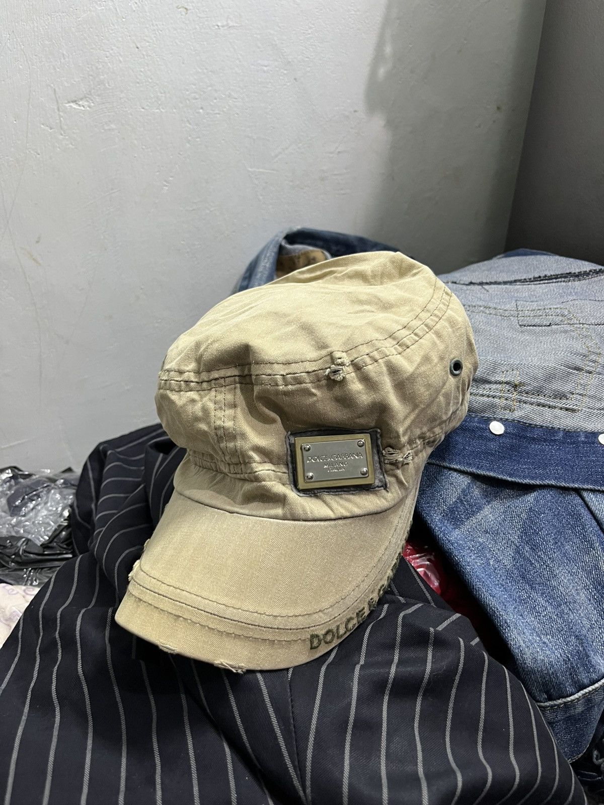Dolce & Gabbana Vintage dolce & gabbana distressed commando hat Size ONE SIZE - 1 Thumbnail