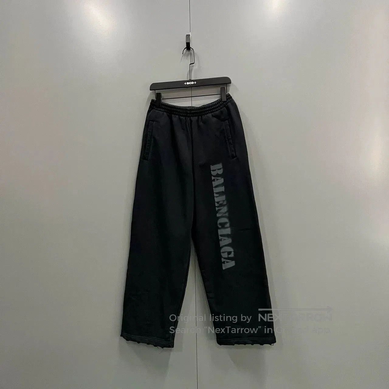 Balenciaga Balenciaga Distressed Logo Print Pants. Size US 26 / EU 42 - 1 Thumbnail