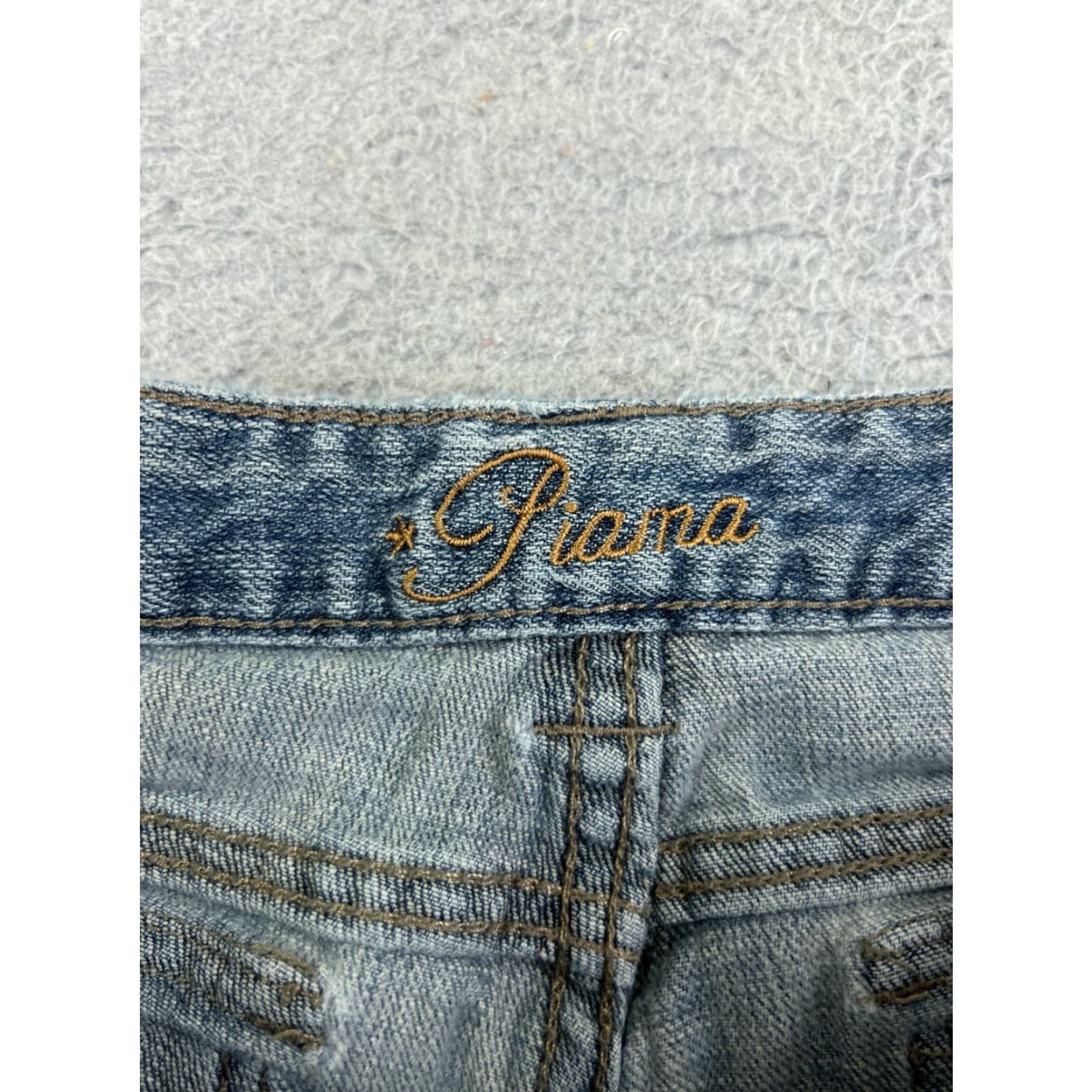 Vintage Piama Shorts Womens Denim 5 Blue Cargo Pocket Cut-Off 26x13 Cotton Blend Shirt Womens Casual/Party Cotton Blend 26 Inseam 13in 5 Rise Low Vintage No Size 27" / US 4 / IT 40 - 7 Thumbnail