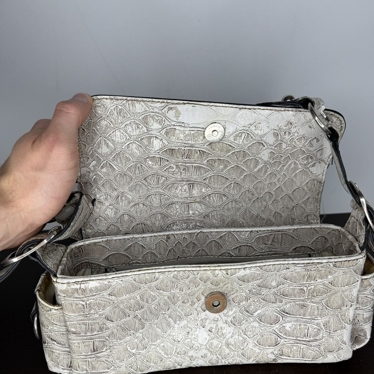 Guess Guees Style Shoulder Mini Bag Baguette Y2K Avant-garde 00’s Size ONE SIZE - 12 Thumbnail