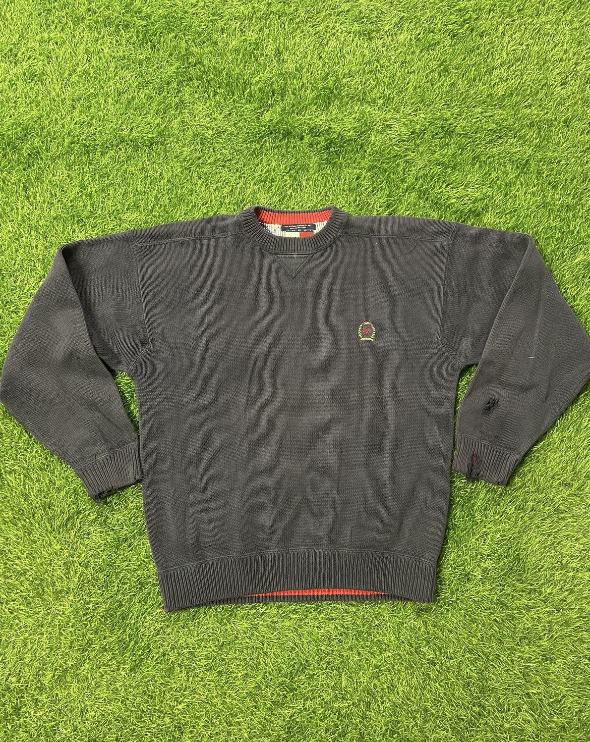 Tommy Hilfiger × Vintage Vintage Tommy Hilfiger Crewneck Size Large Size US L / EU 52-54 / 3 - 1 Thumbnail