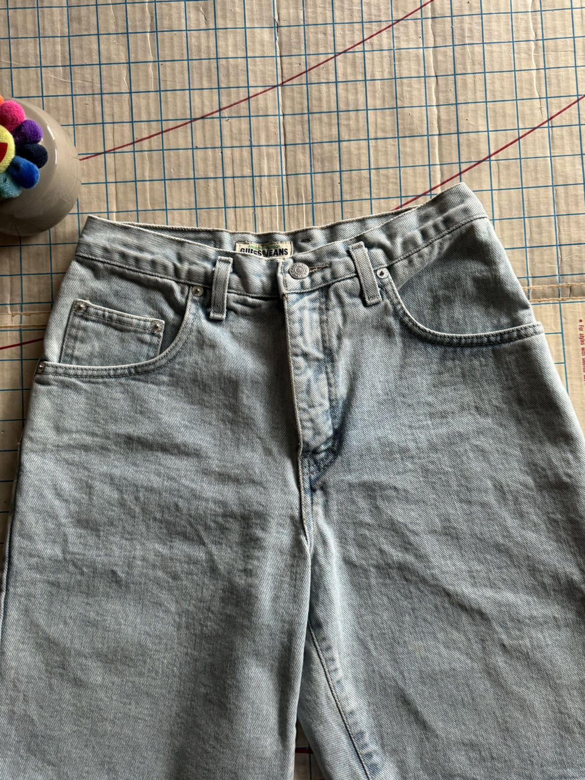 Guess × Vintage Vintage Guess Jean Shorts Men’s Size 28 Light Stonewashed Size US 28 / EU 44 - 3 Thumbnail