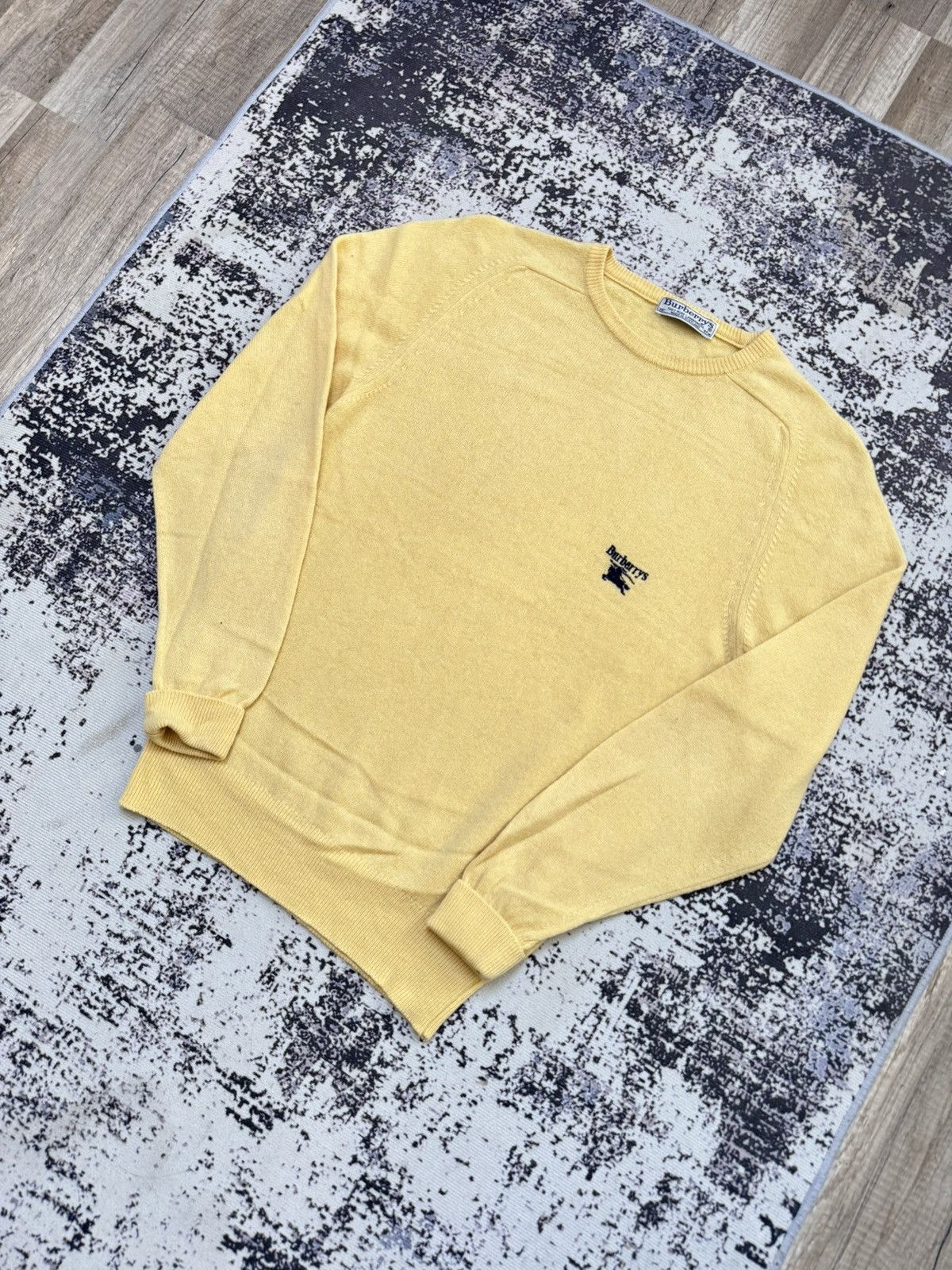 Burberry Vintage Burberry Knit Sweater Jumper wool yellow M Size US M / EU 48-50 / 2 - 2 Thumbnail