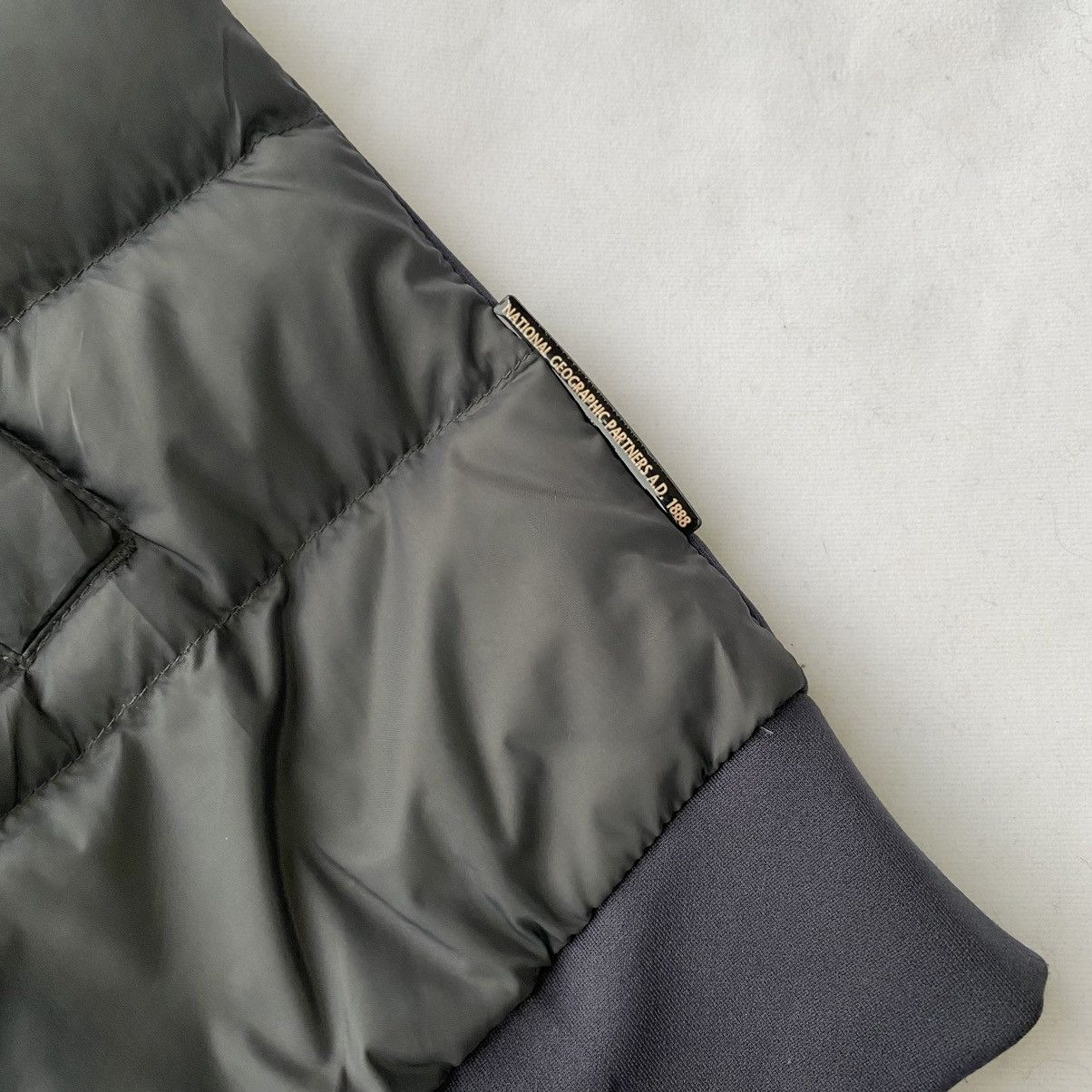 Goretex × Japanese Brand National Geographic Hybrid Puffer Quilted Gorpcore Jacket Size US XL / EU 56 / 4 - 9 Thumbnail