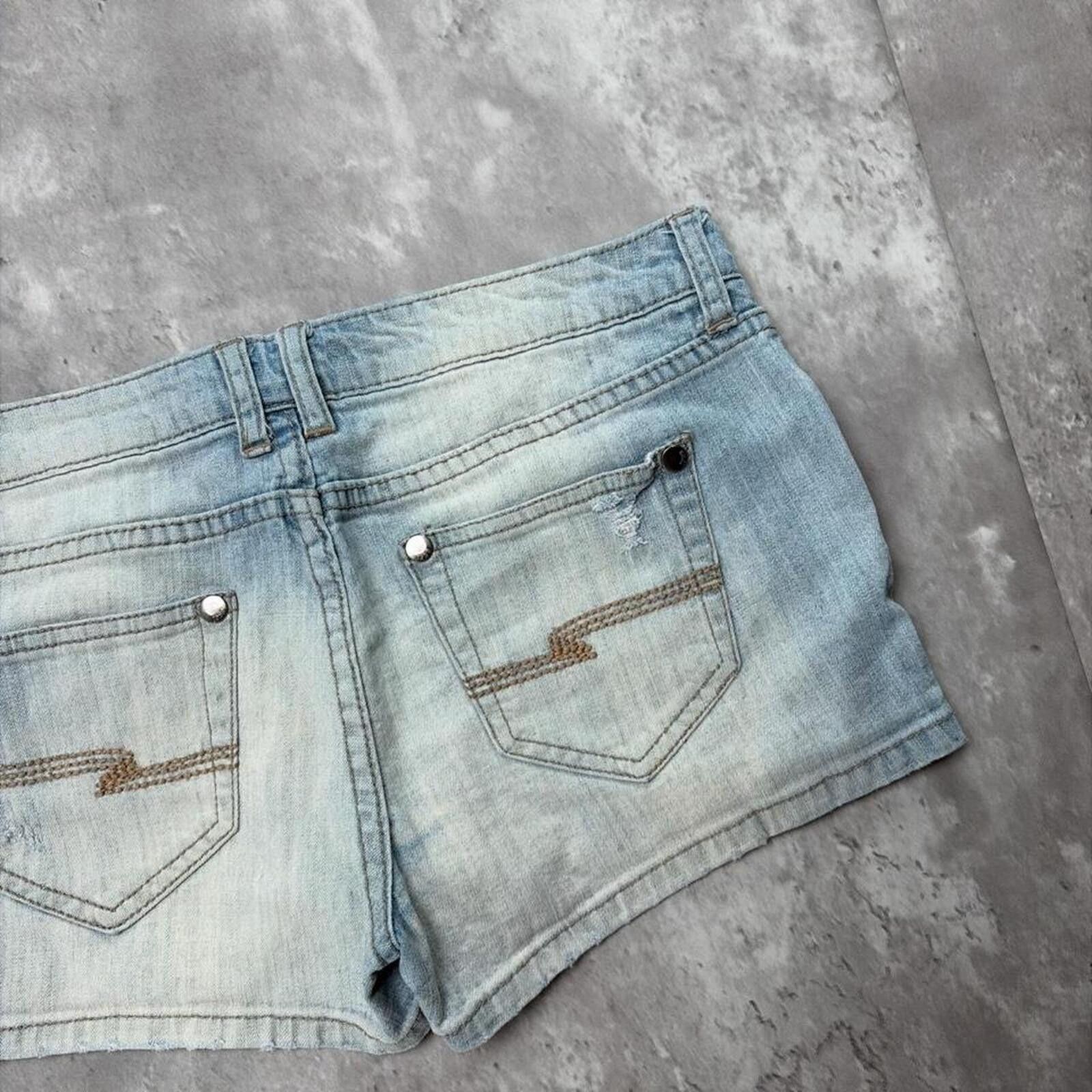 Arizona Jean Co. Y2K Light Wash Arizona Jean Co Grunge Mini Denim Shorts Size 28" / US 6 / IT 42 - 3 Thumbnail