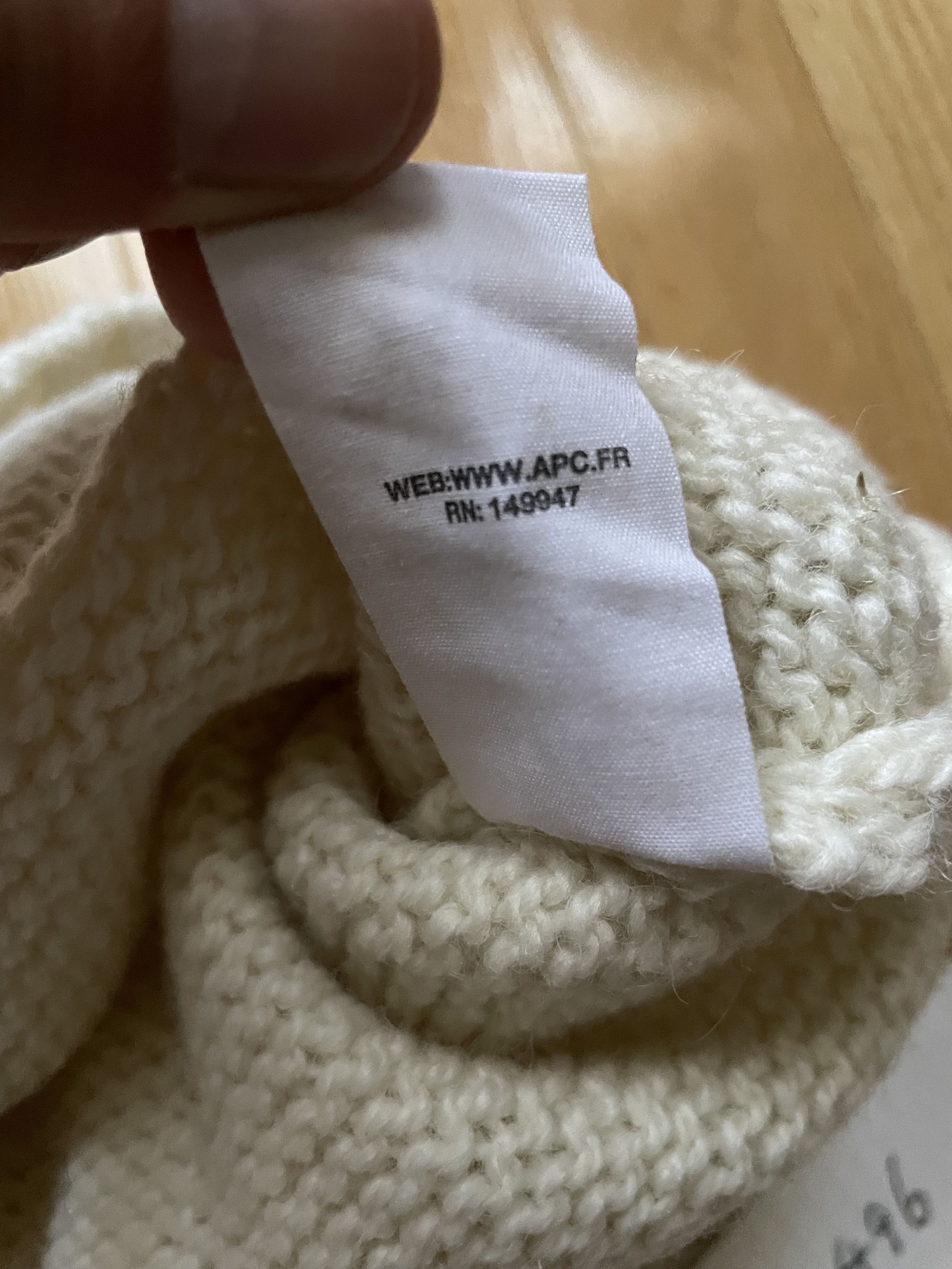 A.P.C. A.P.C. Jim Sweater Size US S / EU 44-46 / 1 - 5 Thumbnail