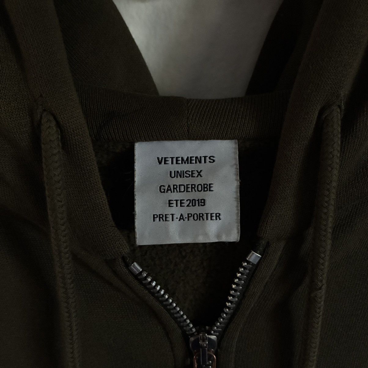 Vetements Vetements Olive Elbow Cut Bullet Zip Up Hoodie Size US S / EU 44-46 / 1 - 4 Thumbnail