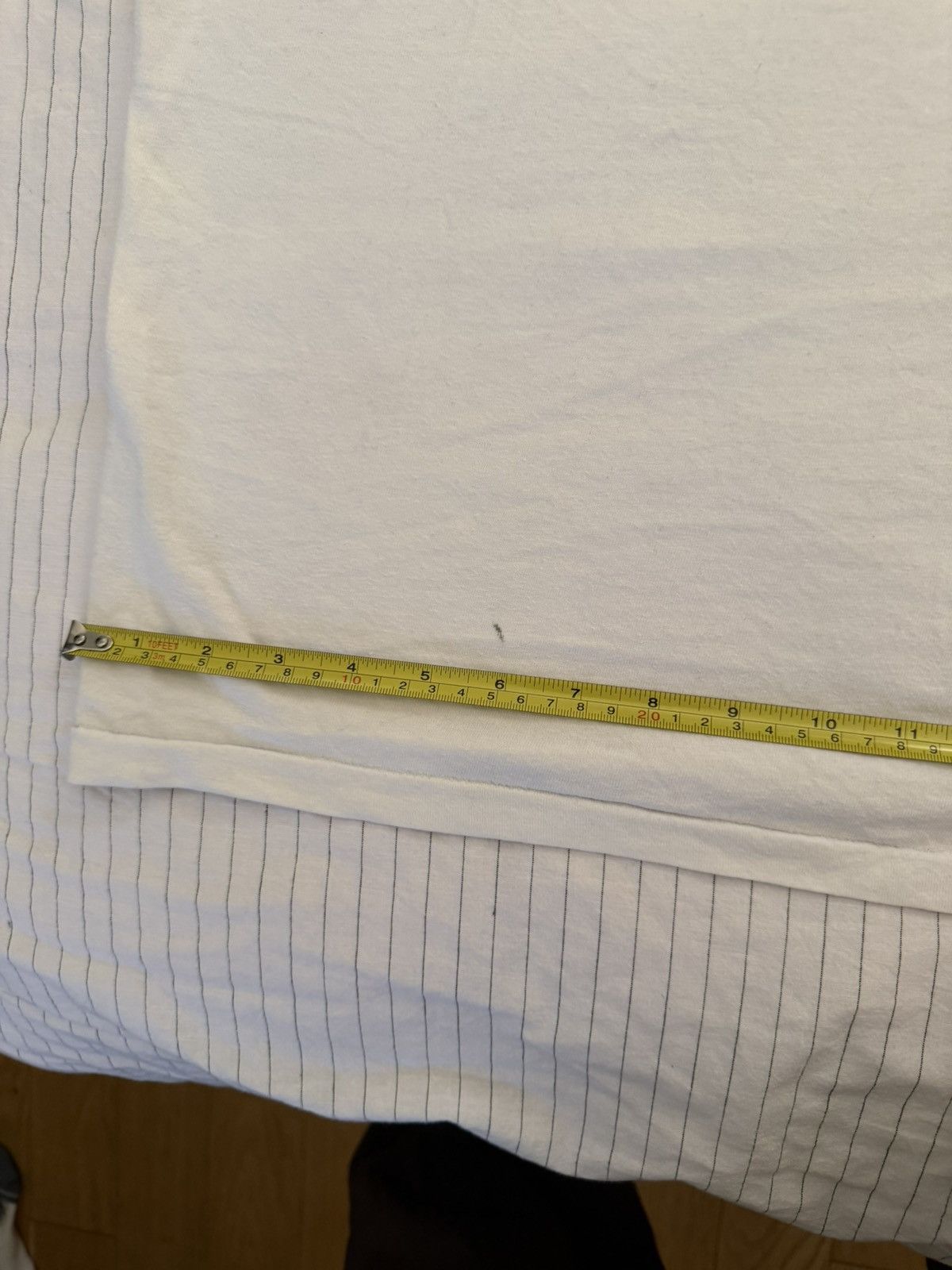 Vintage The Insider Newspaper T-Shirt Size US XL / EU 56 / 4 - 8 Thumbnail