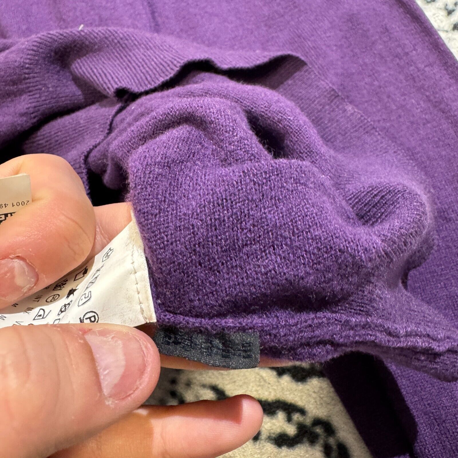 Hugo Boss × Vintage Hugo Boss Vintage Purple Wool Sweater Size M V-Neck Y2K 90s Size US M / EU 48-50 / 2 - 12 Thumbnail