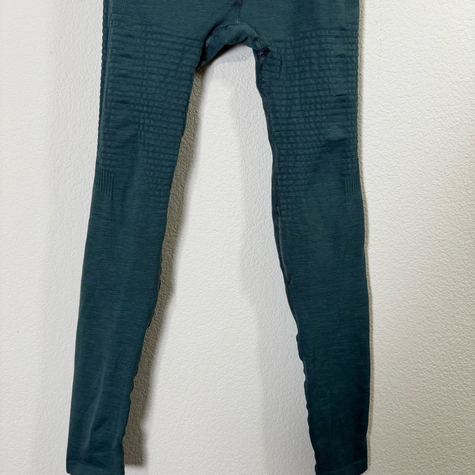 Alo alphalete | high rise contour halo seamless leggings sz XS Size 24" / US 00 / IT 34 - 4 Thumbnail