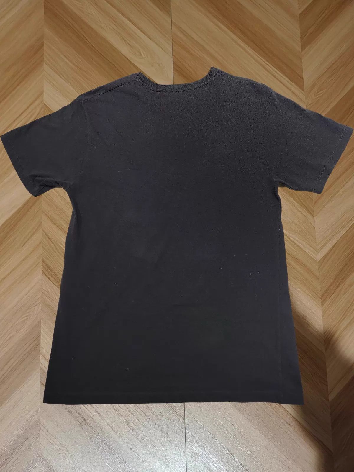 Gucci Gucci Strawberry Embroidery Black & Gray SS Tee XS Size XS / US 0-2 / IT 36-38 - 2 Thumbnail