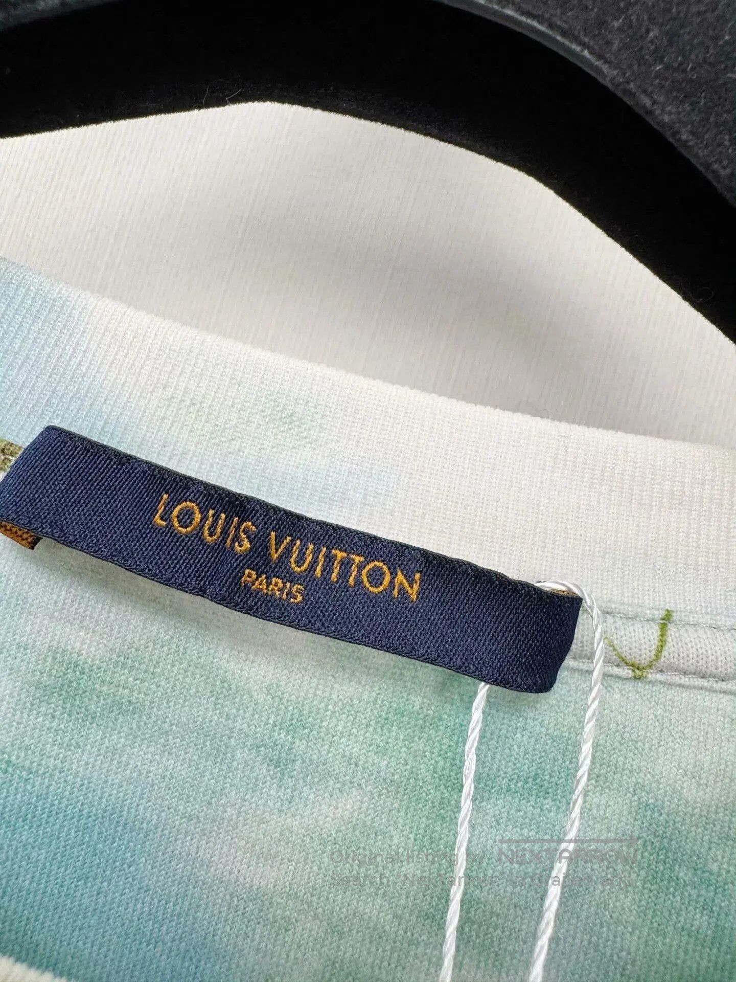 Louis Vuitton Louis Vuitton Floral Print Short Sleeve. Size US XS / EU 42 / 0 - 2 Thumbnail