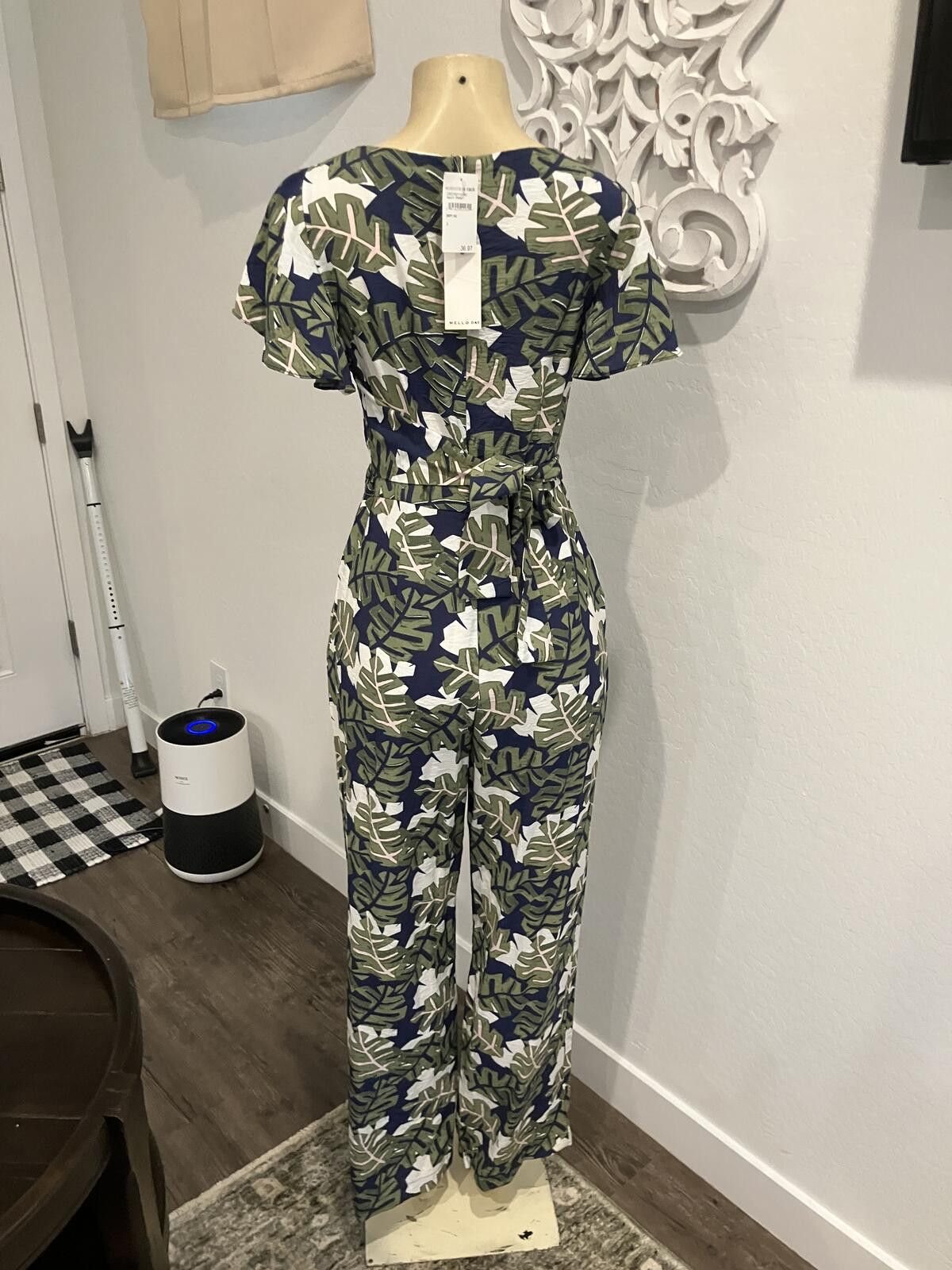 Other NWT Leaf Print Short Sleeve Jumpsuit with Belt Size 28" / US 6 / IT 42 - 2 Thumbnail