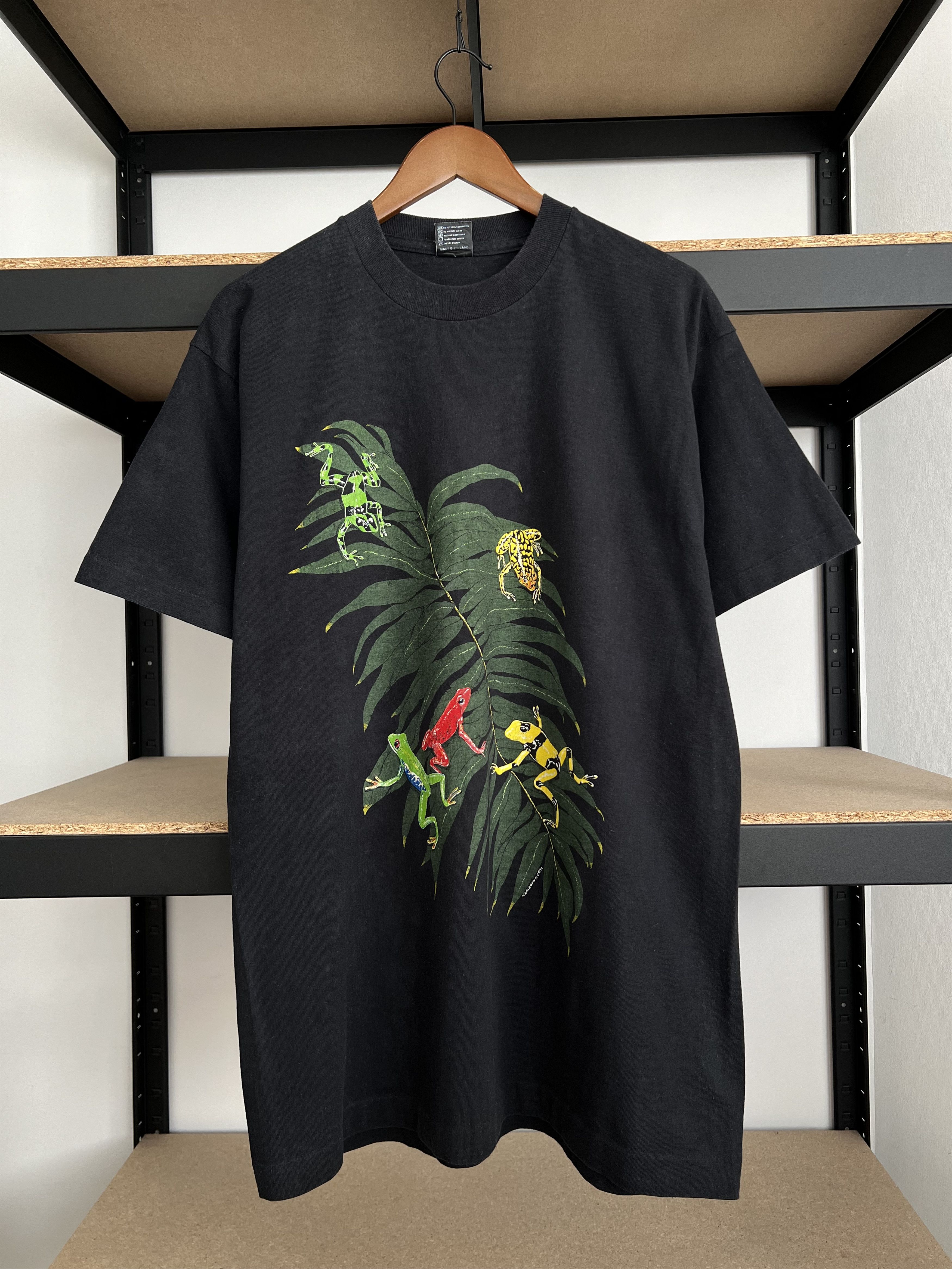 Vintage Vintage 1990 Harlequin Frog Animal Nature Black T-shirt Size US XL / EU 56 / 4 - 3 Thumbnail