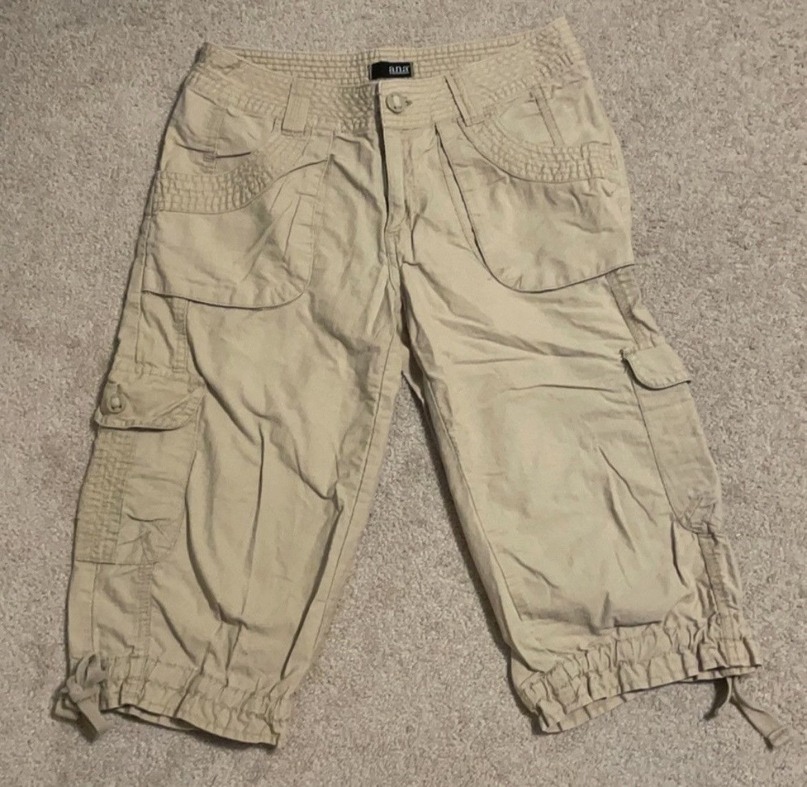 Other Ana Cream Capris Size 27" / US 4 / IT 40 - 1 Thumbnail