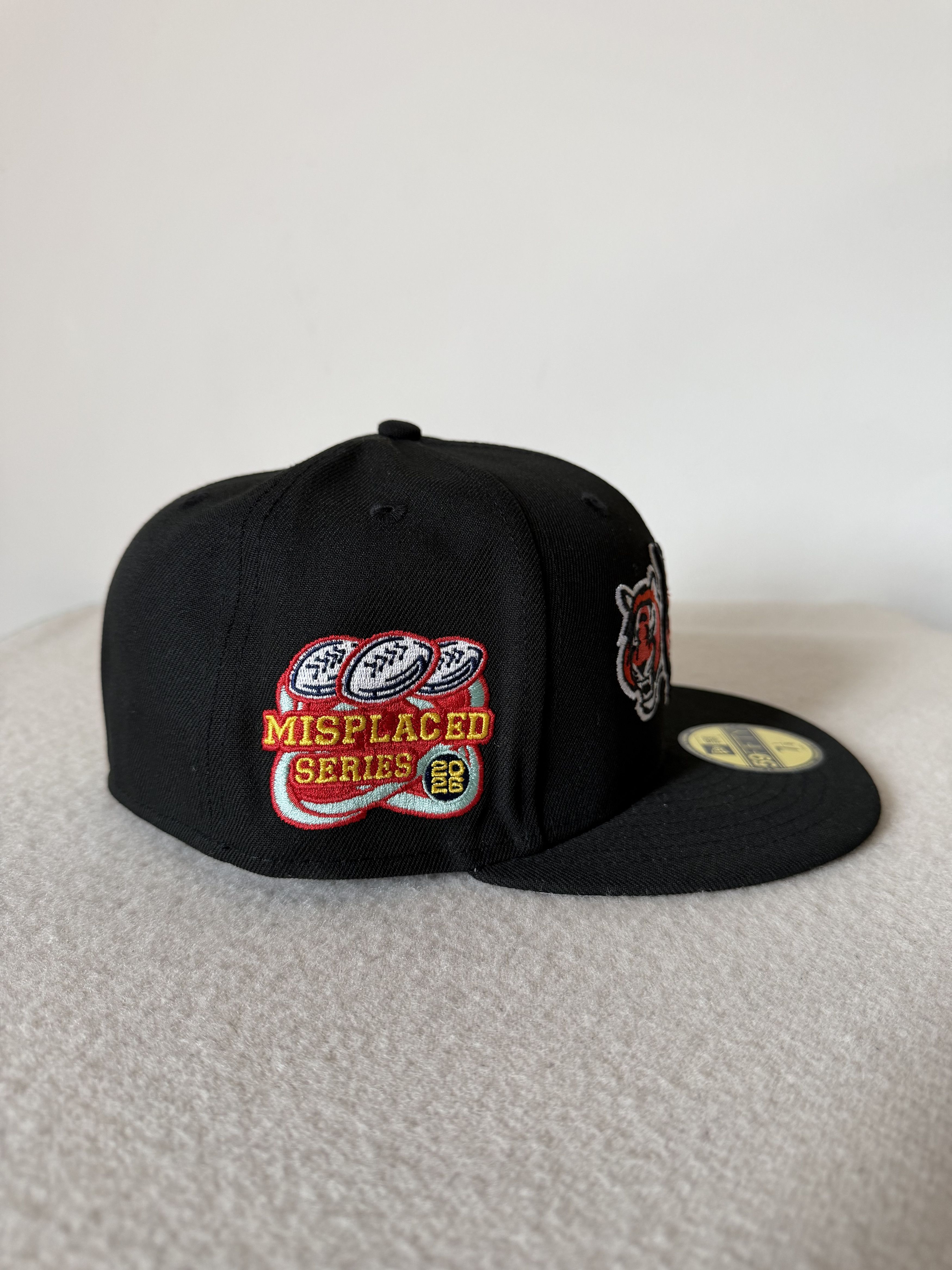 New Era 7 1/8 John Geiger New Era Misplaced Cincinnati Bengals Size ONE SIZE - 4 Thumbnail