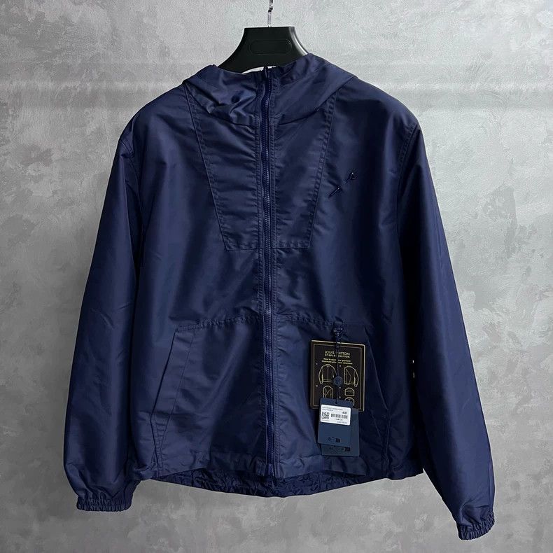 Louis Vuitton Louis Vuitton Blue Logo print reversible windproof hooded Size US M / EU 48-50 / 2 - 1 Thumbnail