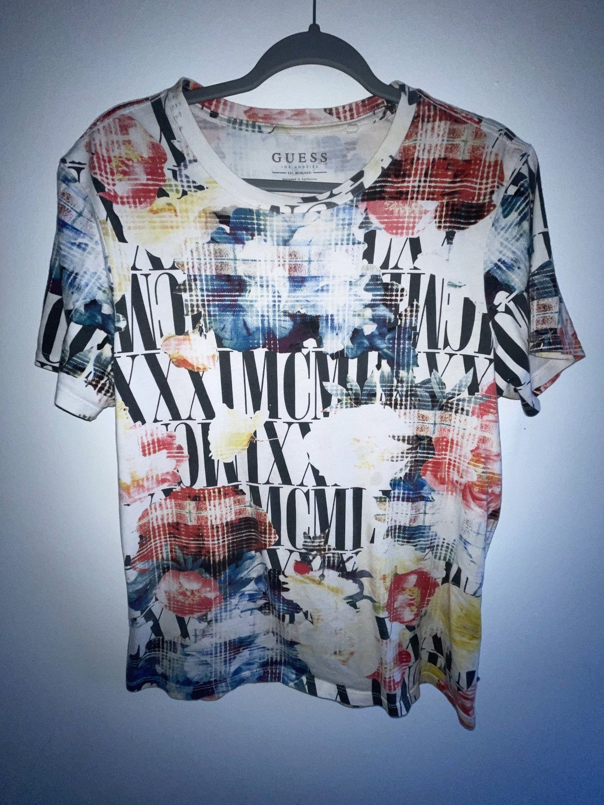 Guess GUESS floral flannel numeral tee🇬🇧 Size US M / EU 48-50 / 2 - 1 Thumbnail