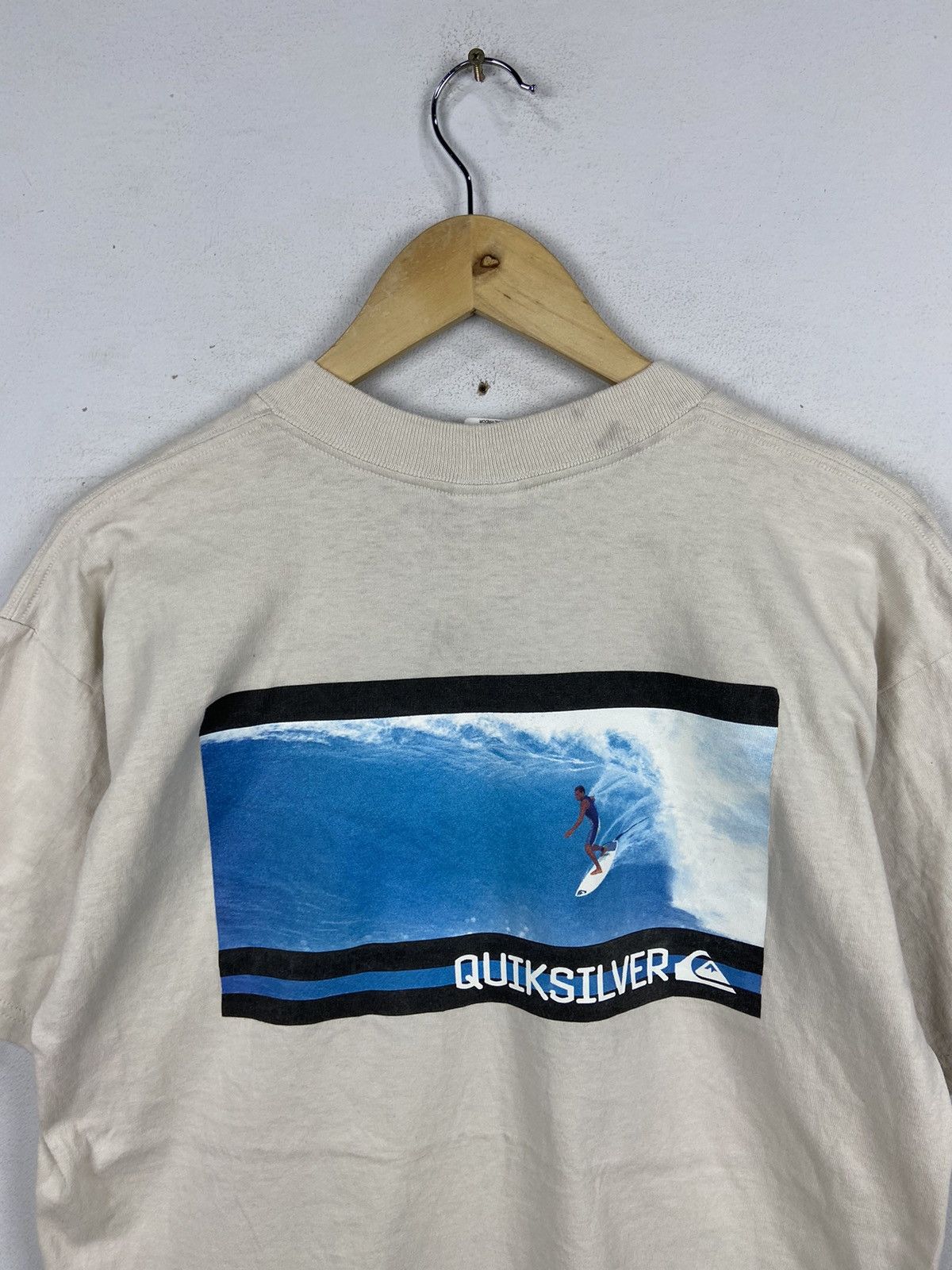 Quiksilver VINTAGE QUIKSILVER PHOTOPRINT GRAPHICS TEE Size US L / EU 52-54 / 3 - 4 Thumbnail